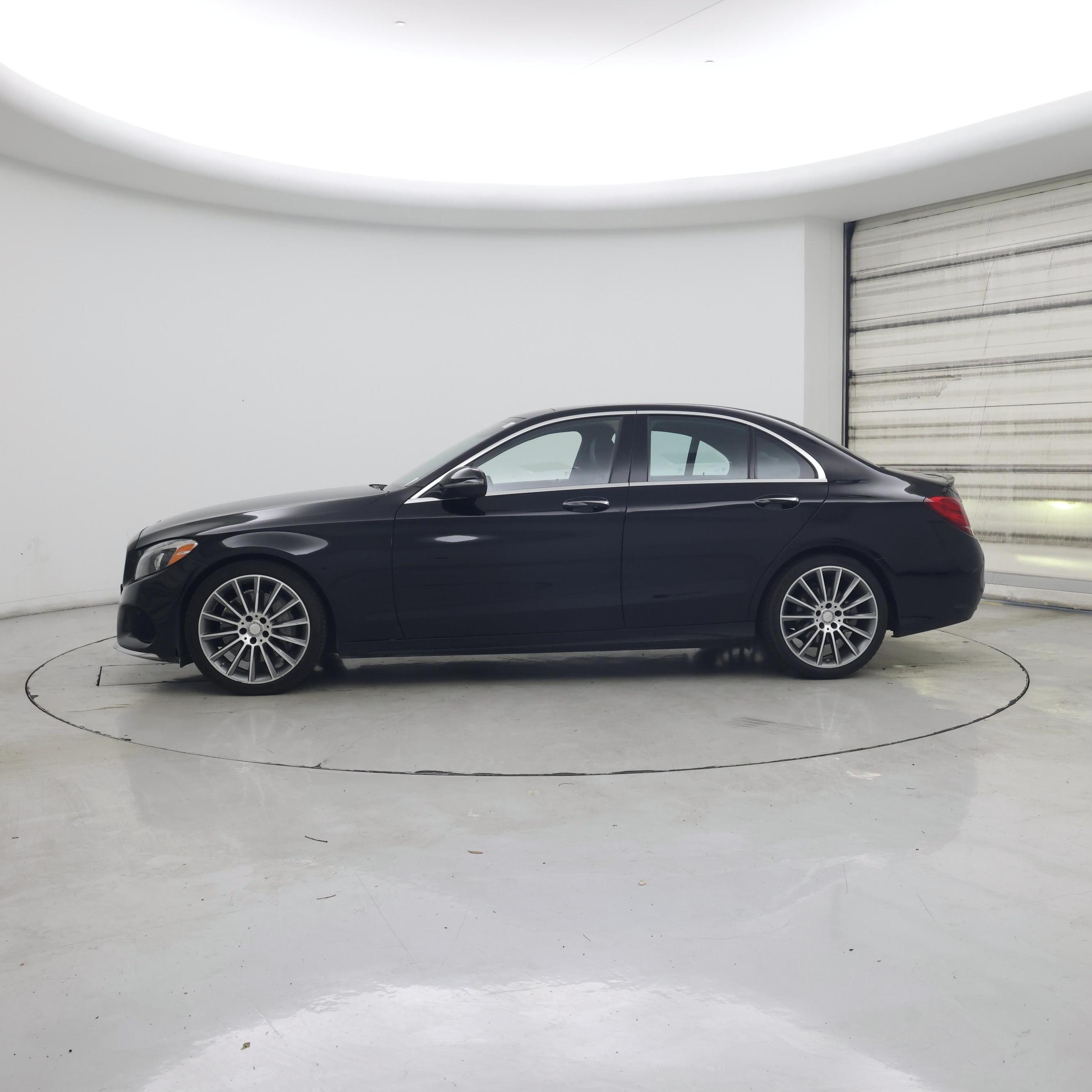 Thumbnail: 2016 Mercedes-Benz C-Class - 3