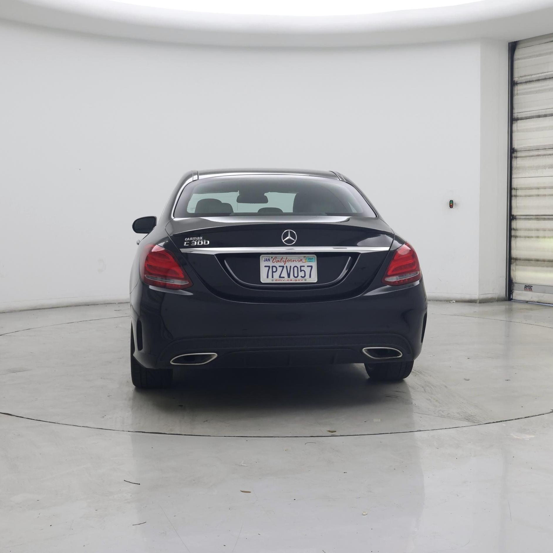 Thumbnail: 2016 Mercedes-Benz C-Class - 6