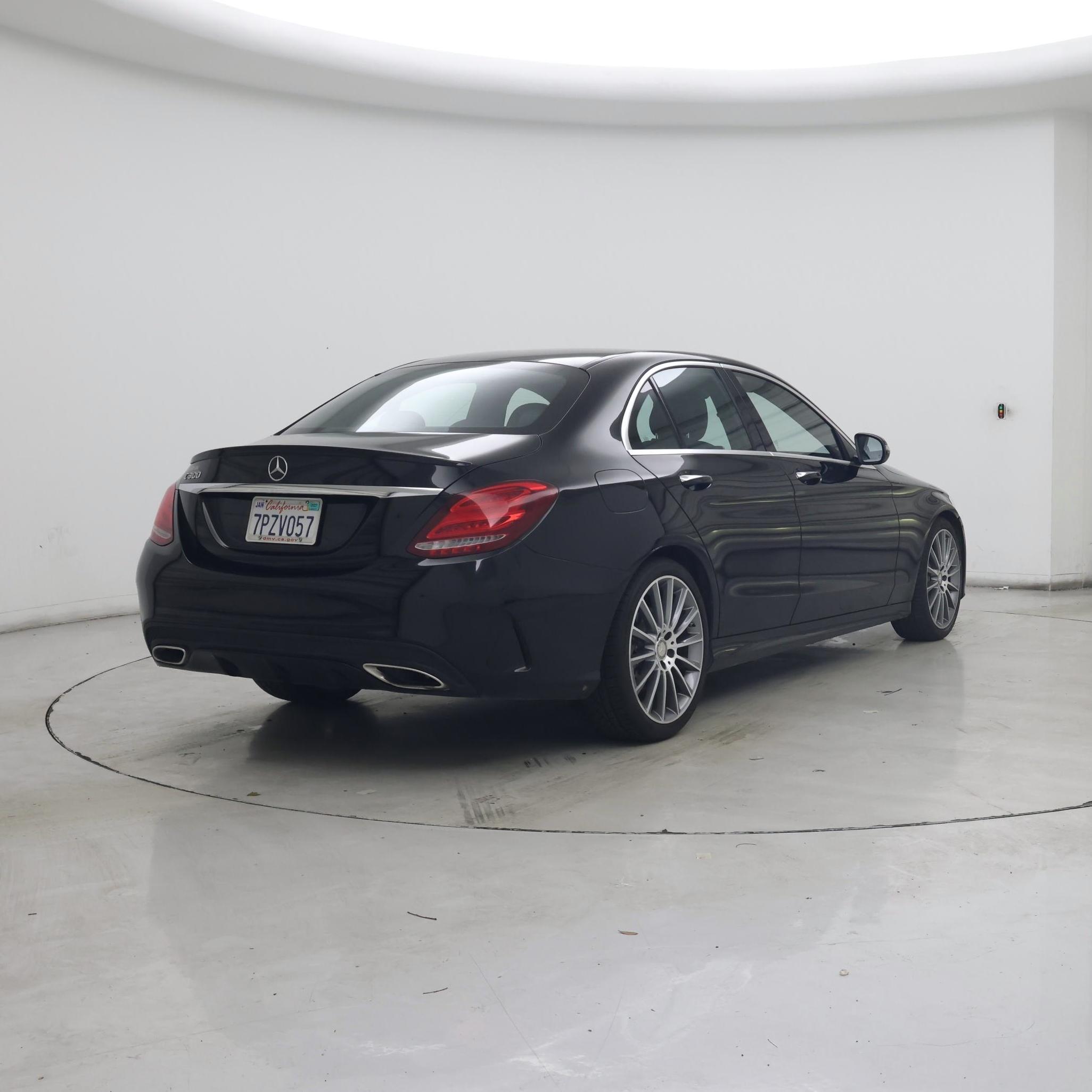 Thumbnail: 2016 Mercedes-Benz C-Class - 8
