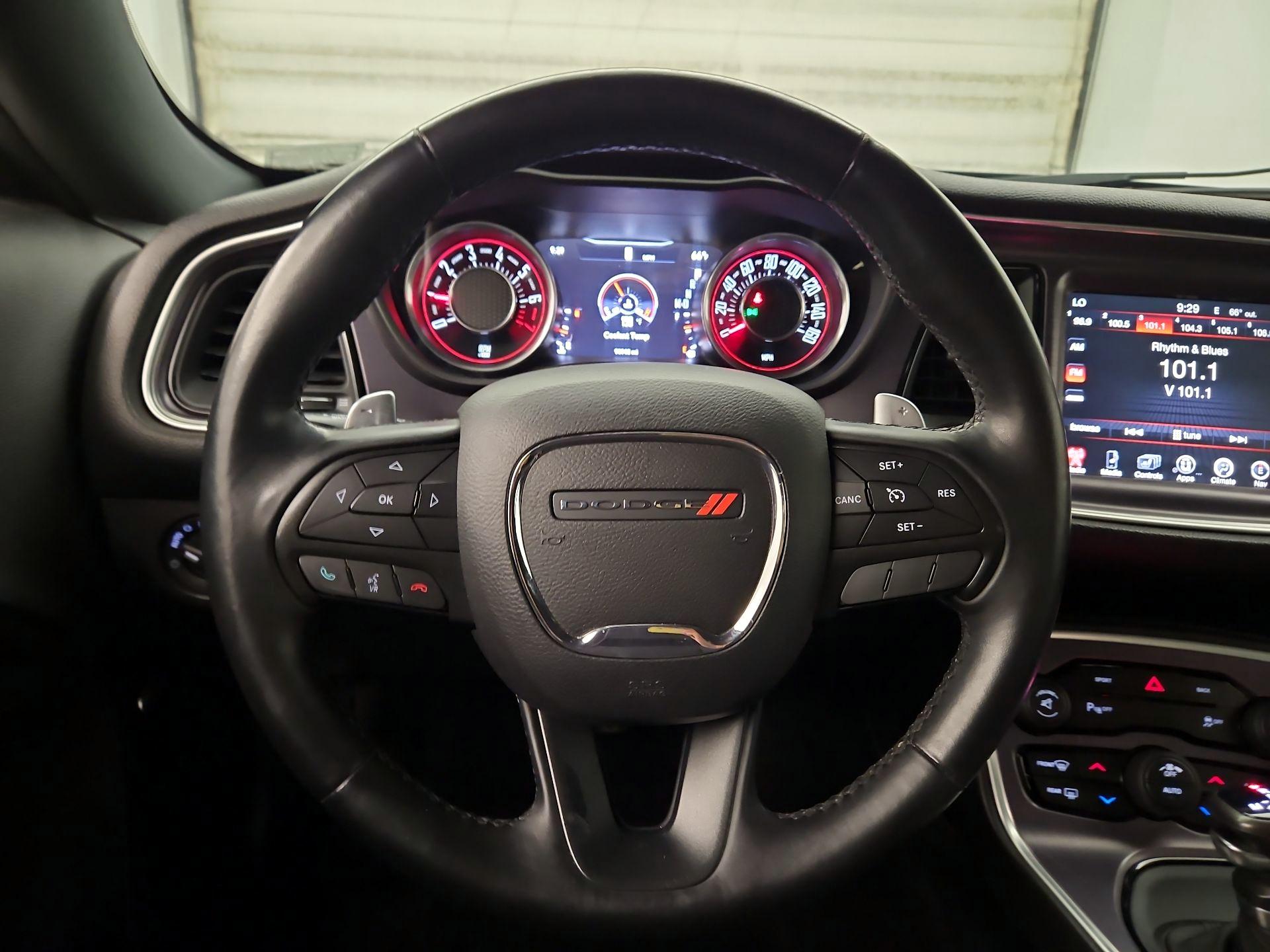 Thumbnail: 2015 Dodge Challenger - 10