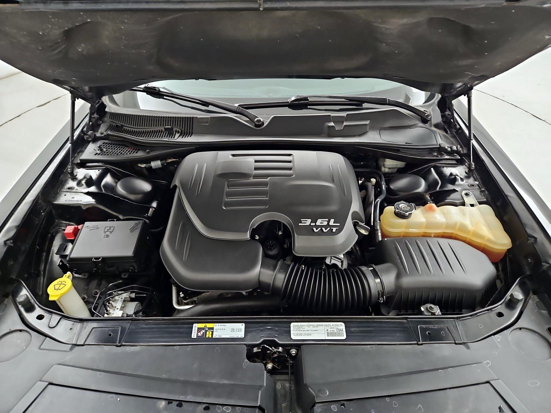 Thumbnail: 2015 Dodge Challenger - 18