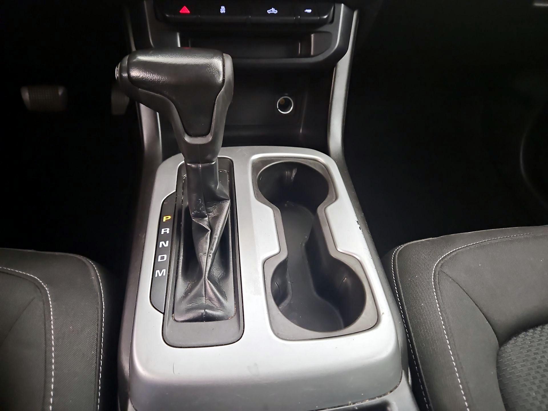 Thumbnail: 2016 Chevrolet Colorado - 16