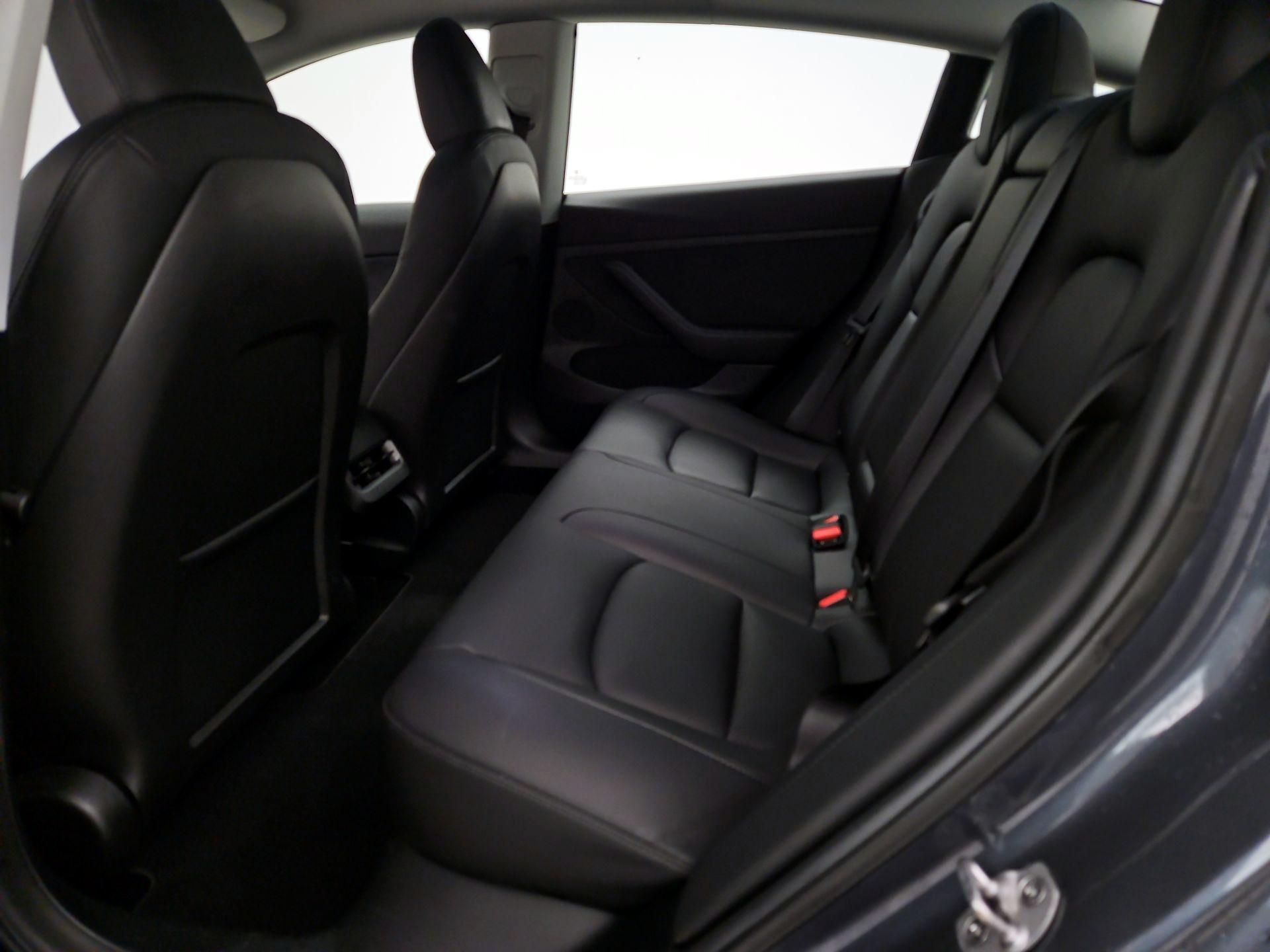 Thumbnail: 2023 Tesla Model 3 - 19