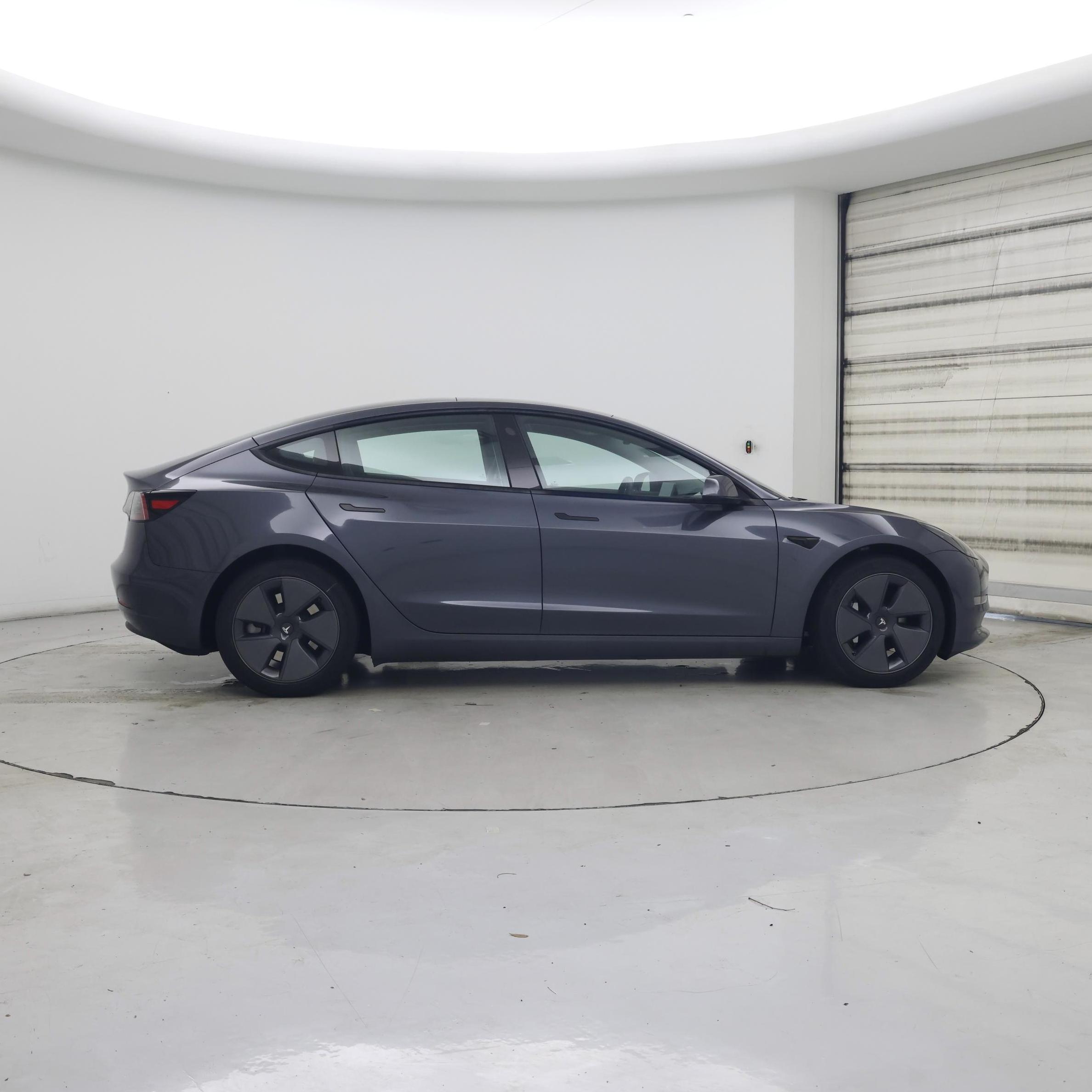 Thumbnail: 2023 Tesla Model 3 - 7