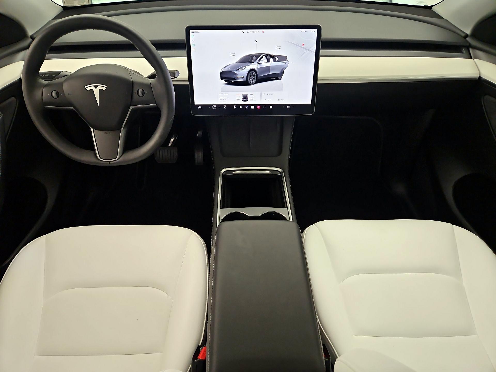 Thumbnail: 2024 Tesla Model Y - 9