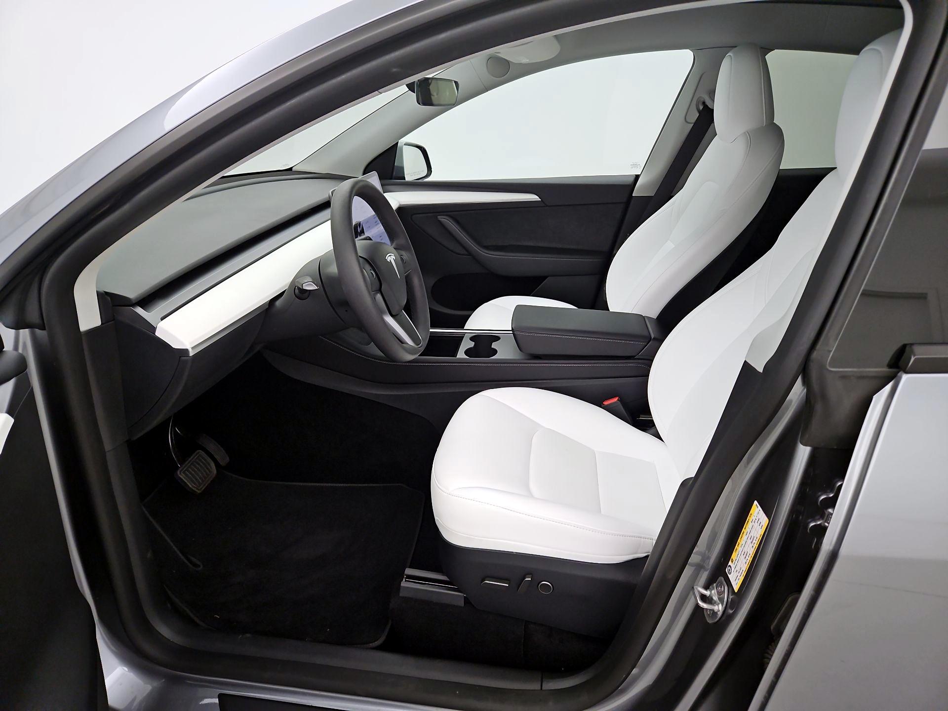 Thumbnail: 2024 Tesla Model Y - 11