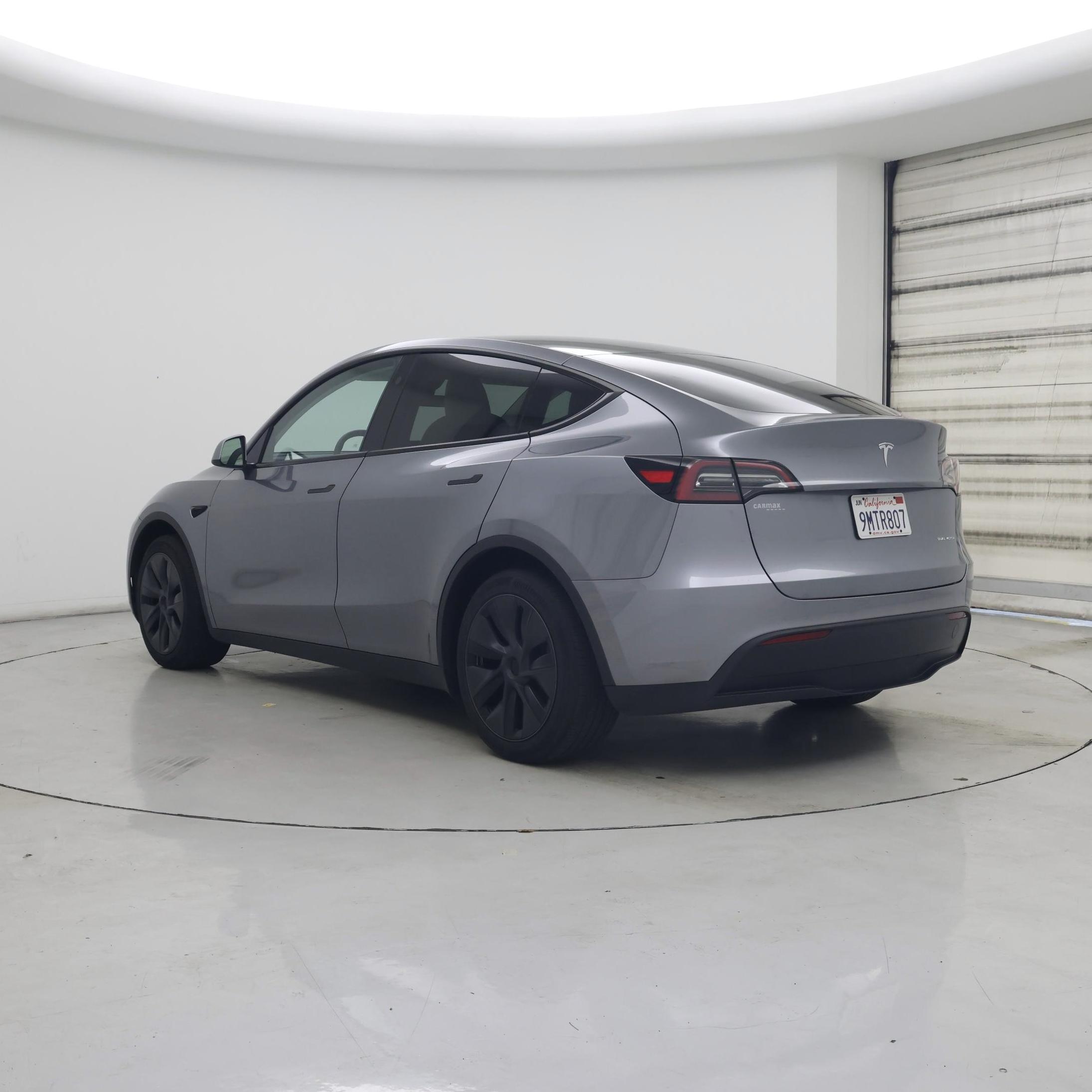 Thumbnail: 2024 Tesla Model Y - 2