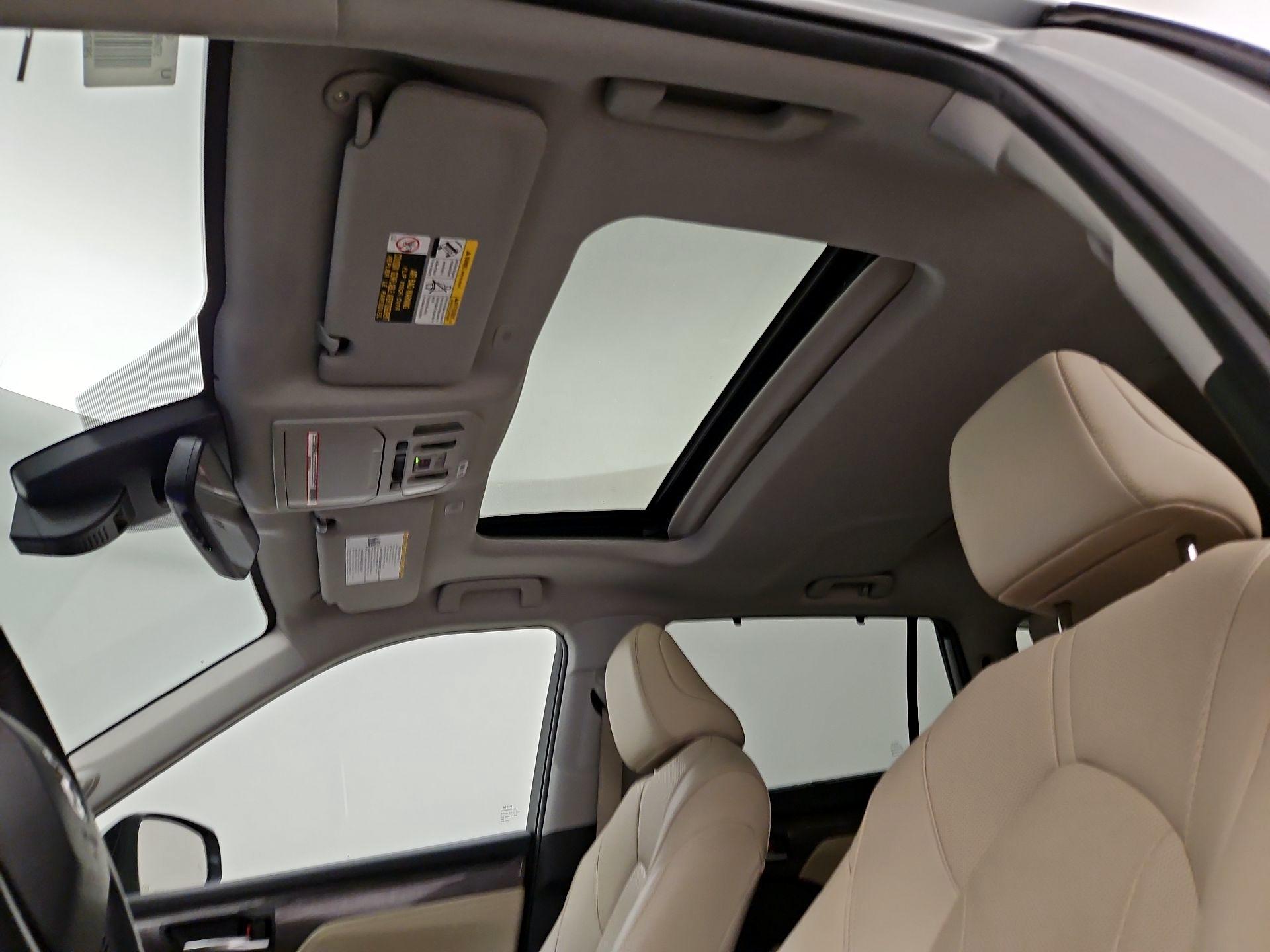 Thumbnail: 2023 Toyota Highlander - 19