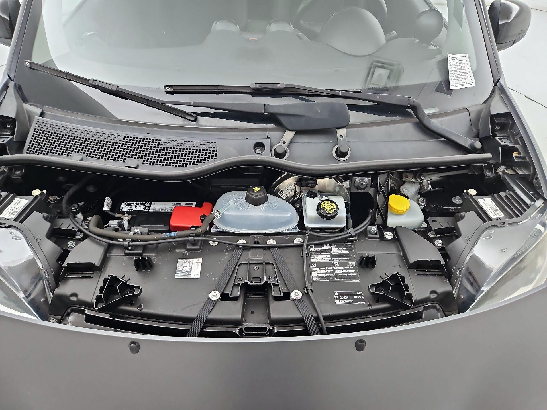 Thumbnail: 2016 smart fortwo - 17