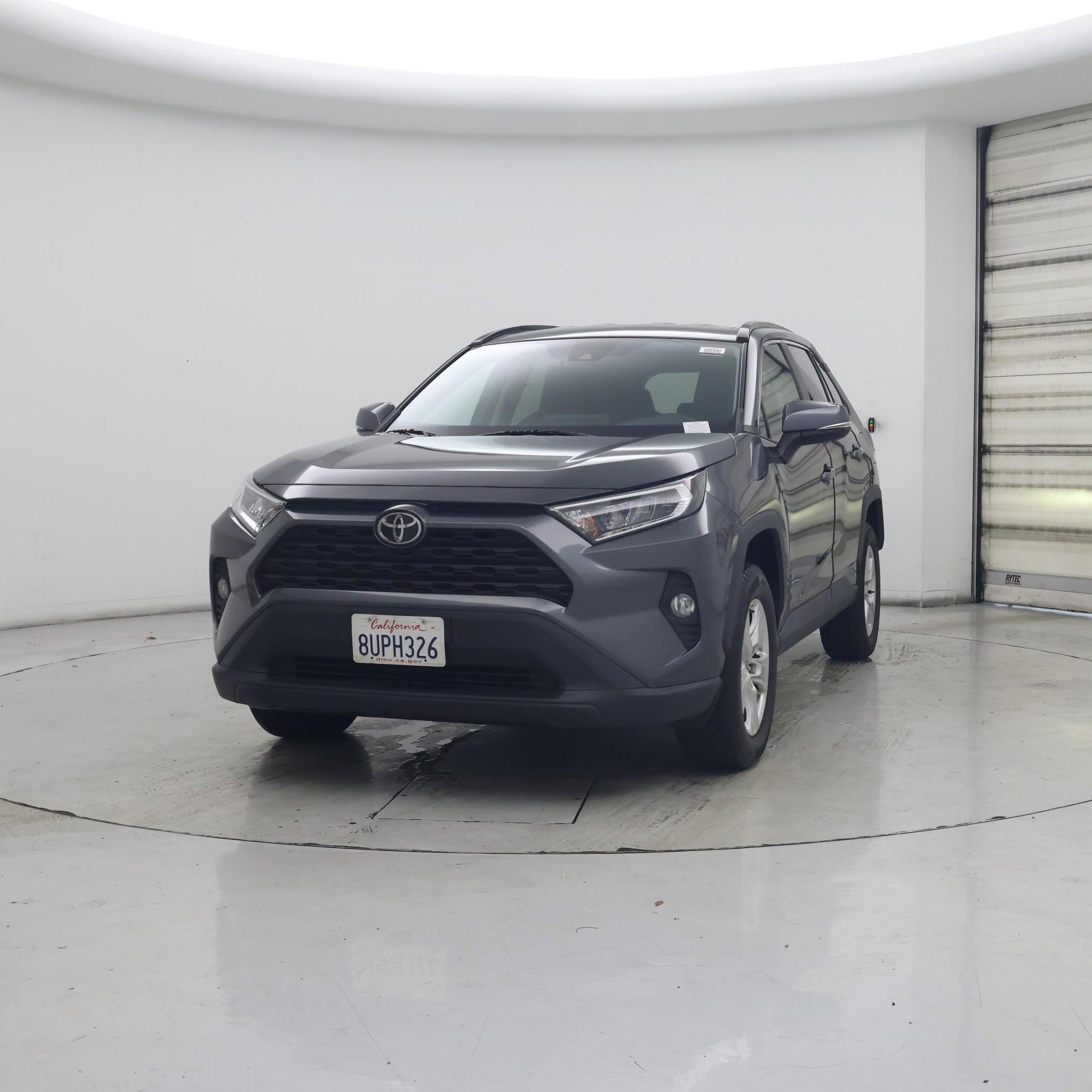 Thumbnail: 2021 Toyota RAV4 - 4