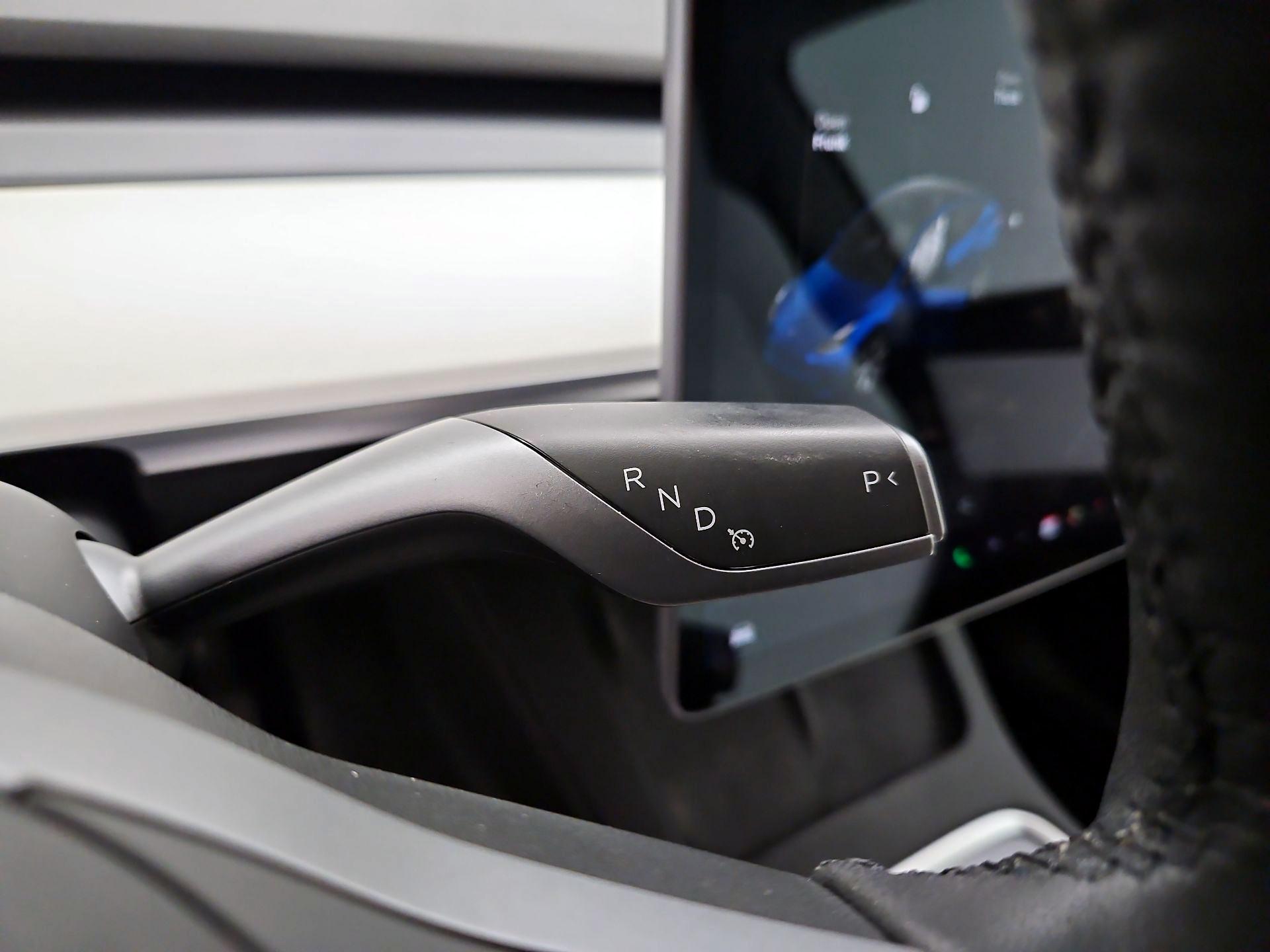 Thumbnail: 2022 Tesla Model Y - 17