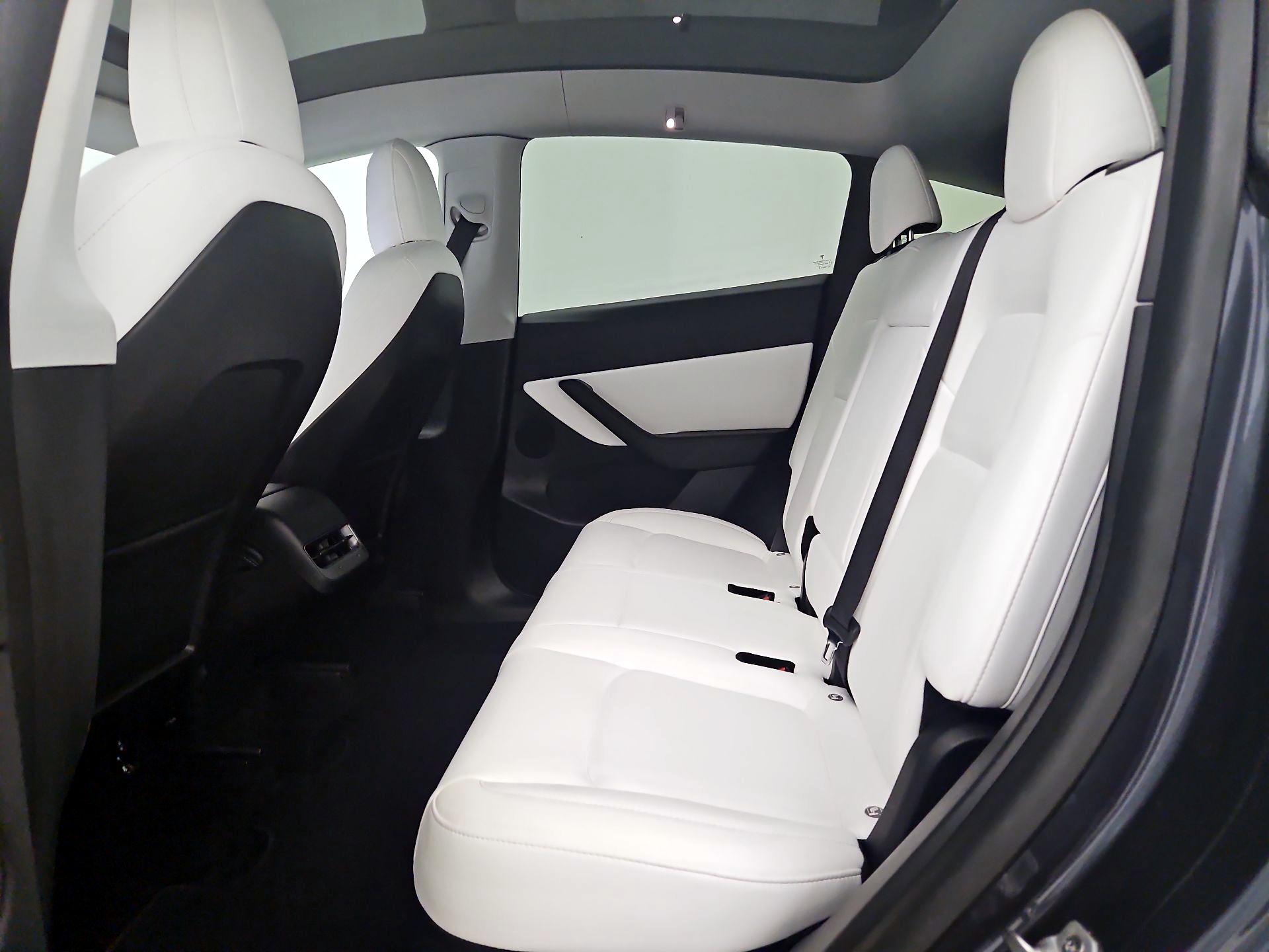 Thumbnail: 2021 Tesla Model Y - 19