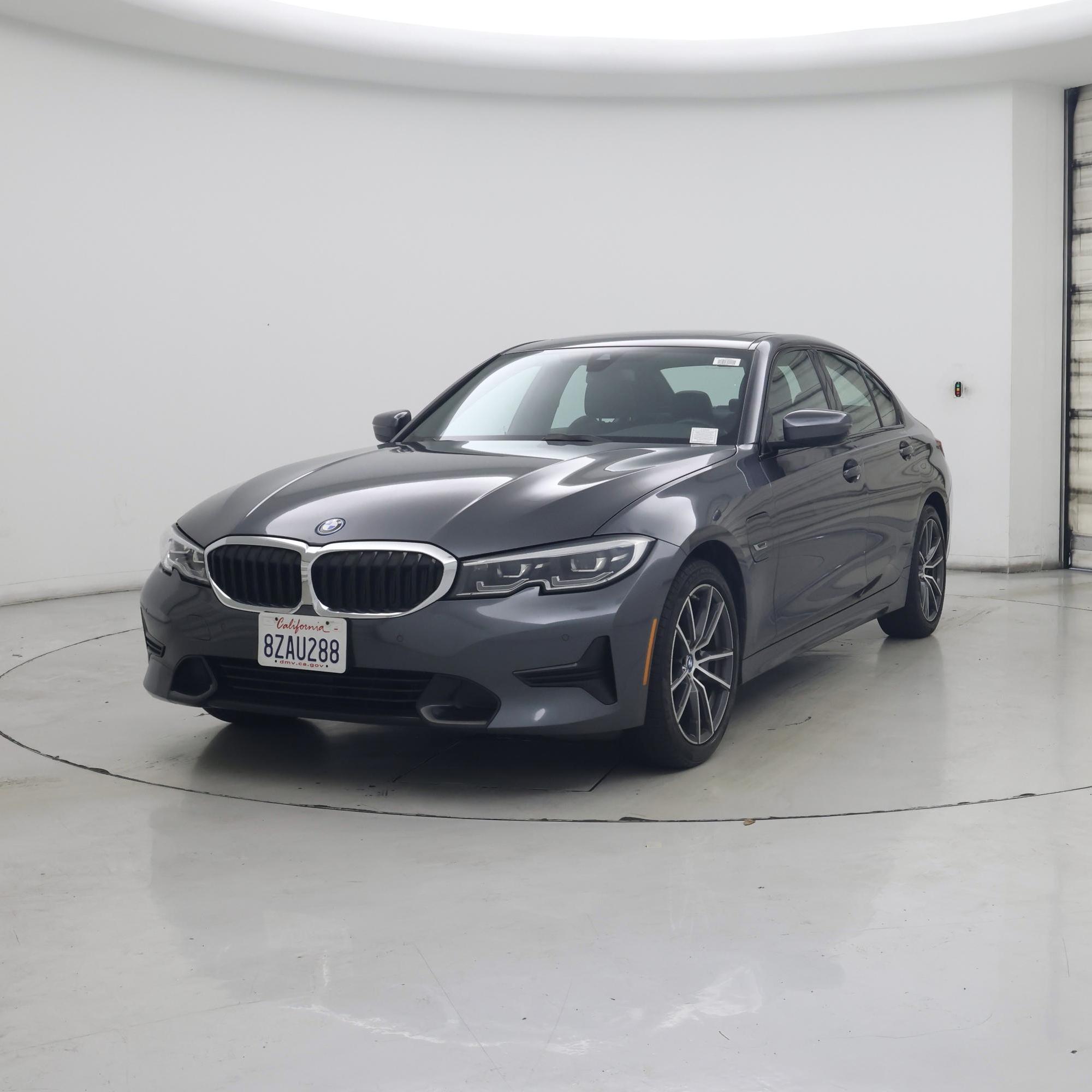 Thumbnail: 2022 BMW 3 Series - 4