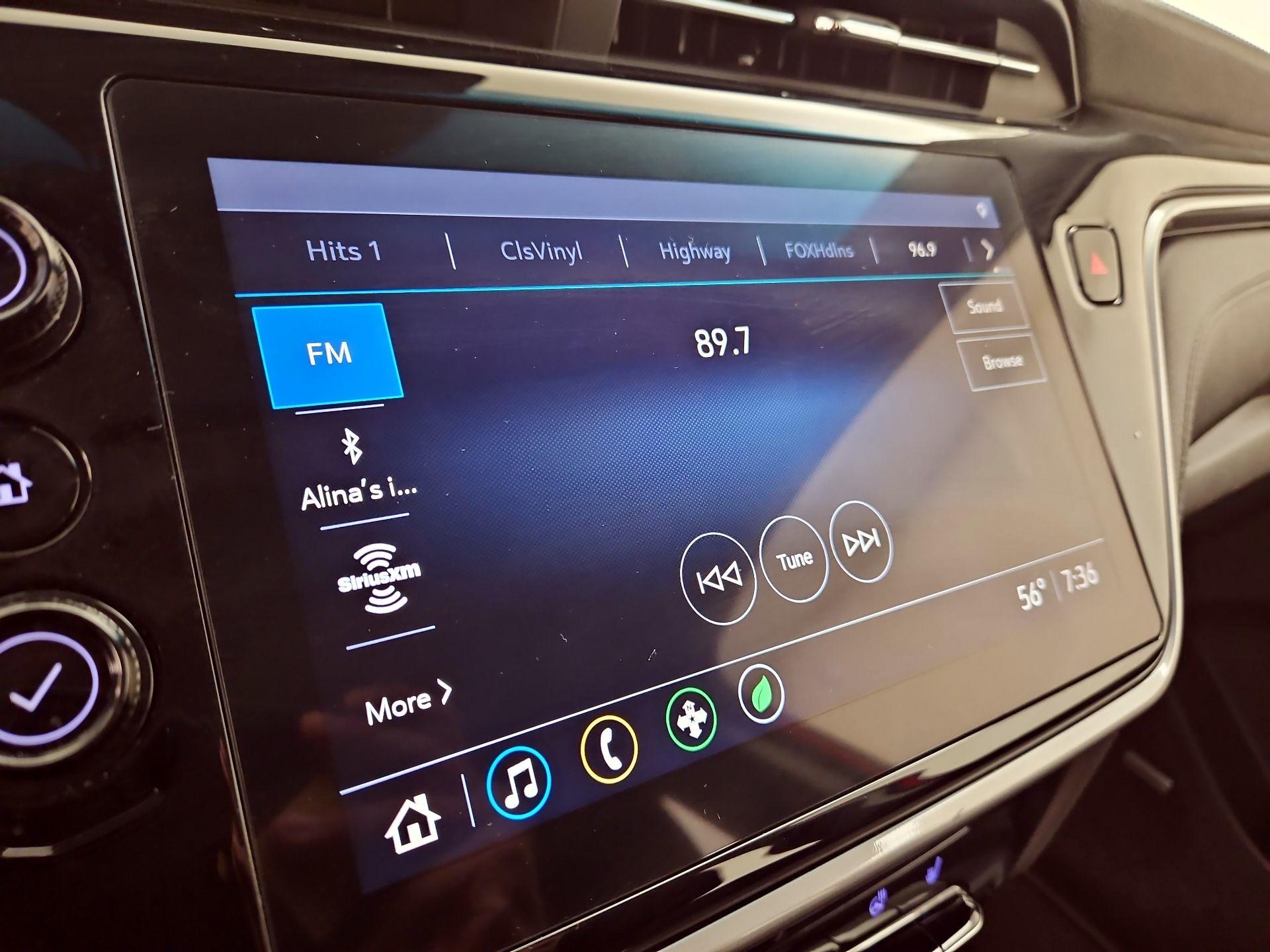 Thumbnail: 2022 Chevrolet Bolt EV - 15