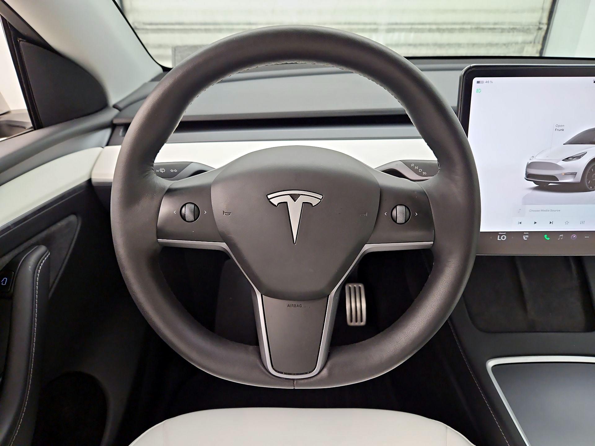 Thumbnail: 2023 Tesla Model Y - 10