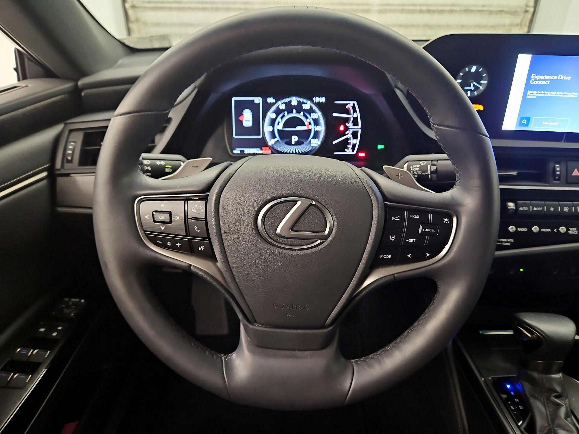 Thumbnail: 2023 Lexus ES - 10