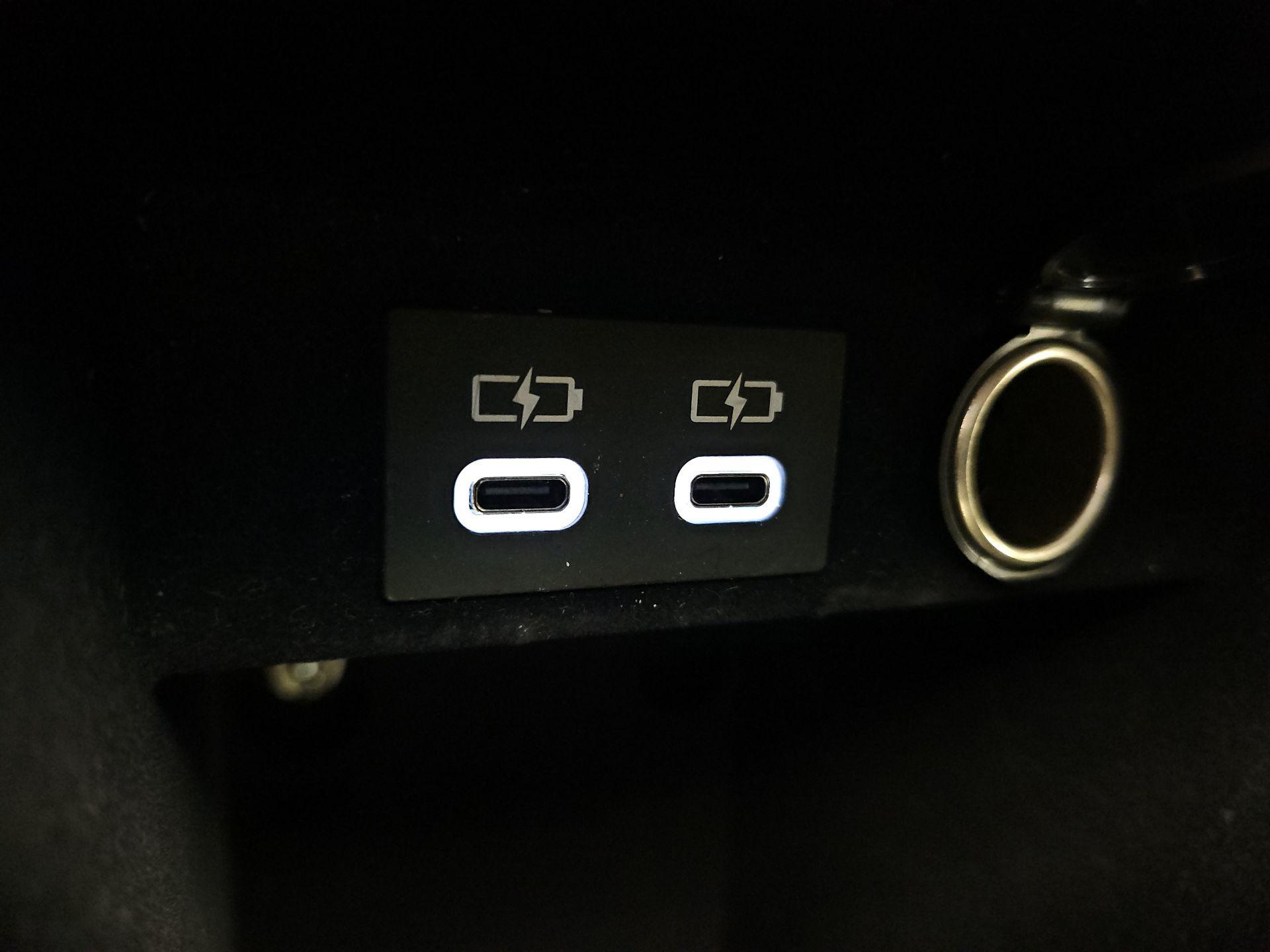 Thumbnail: 2023 Lexus ES - 19