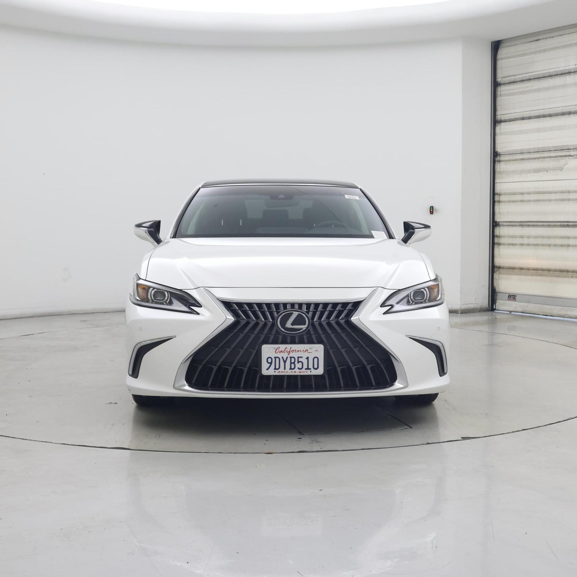 Thumbnail: 2023 Lexus ES - 5