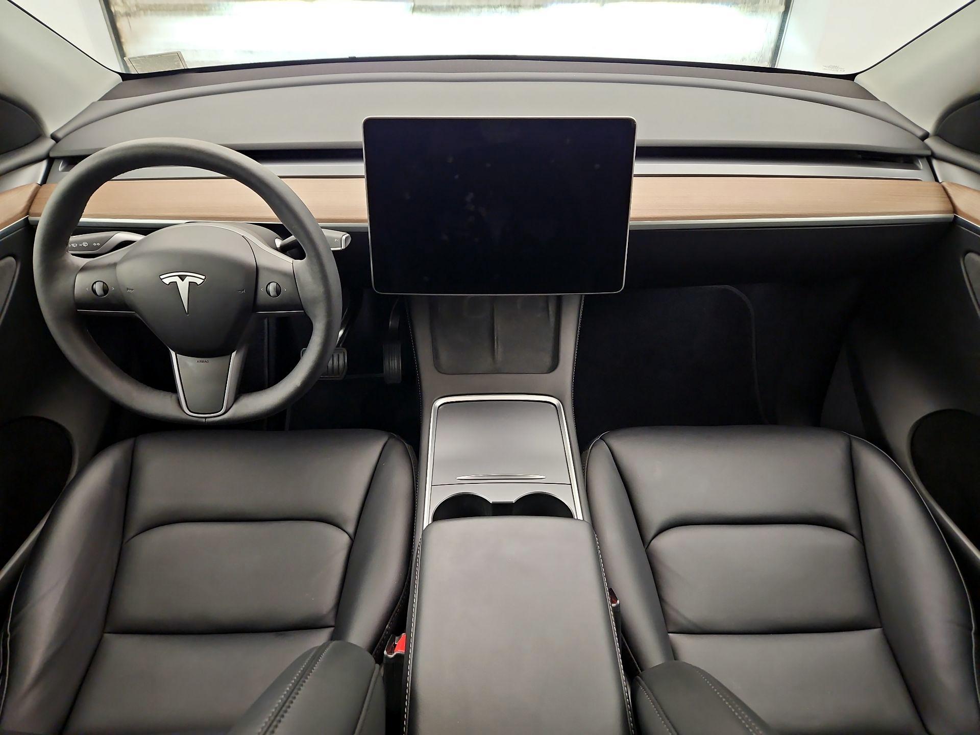 Thumbnail: 2024 Tesla Model Y - 9