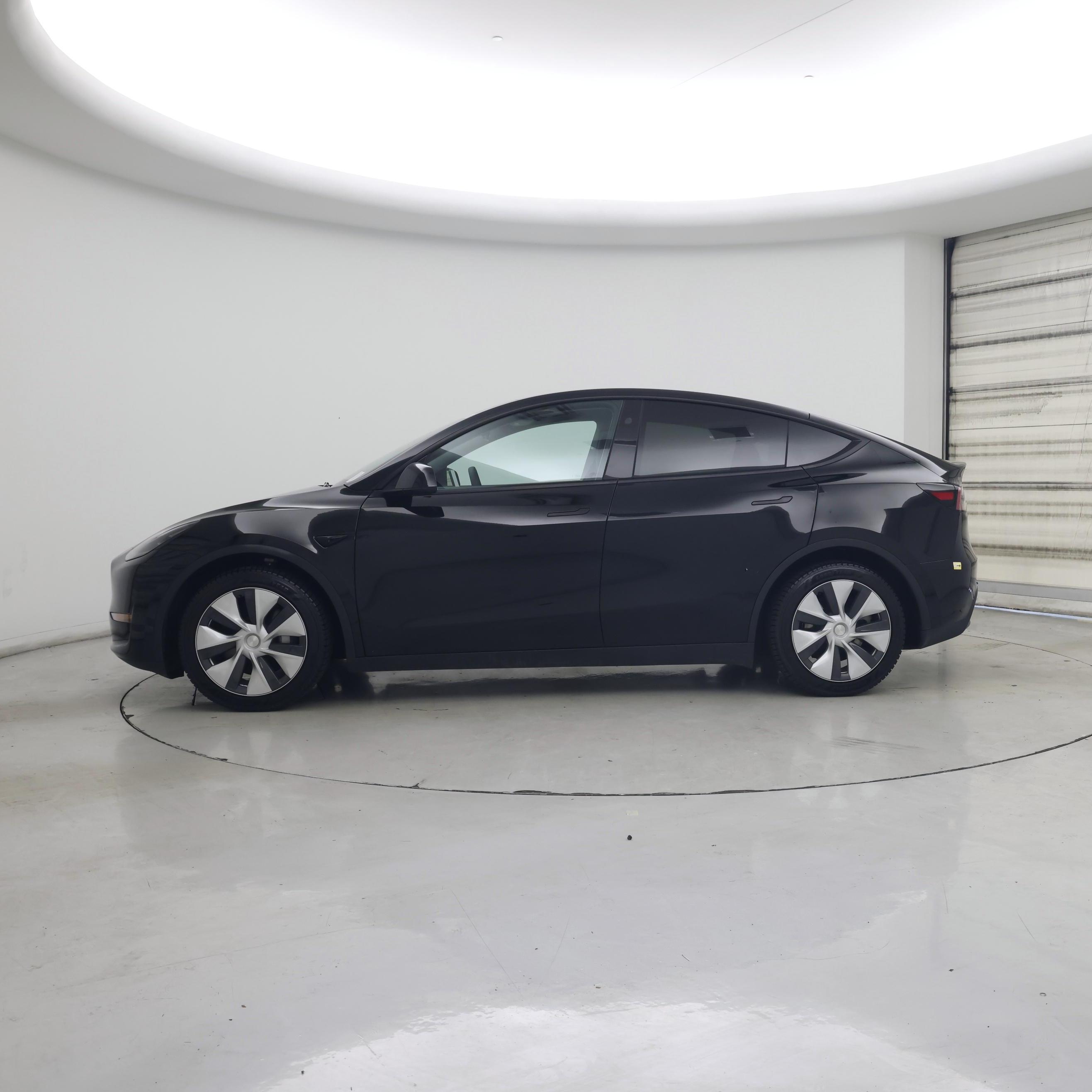 Thumbnail: 2024 Tesla Model Y - 3