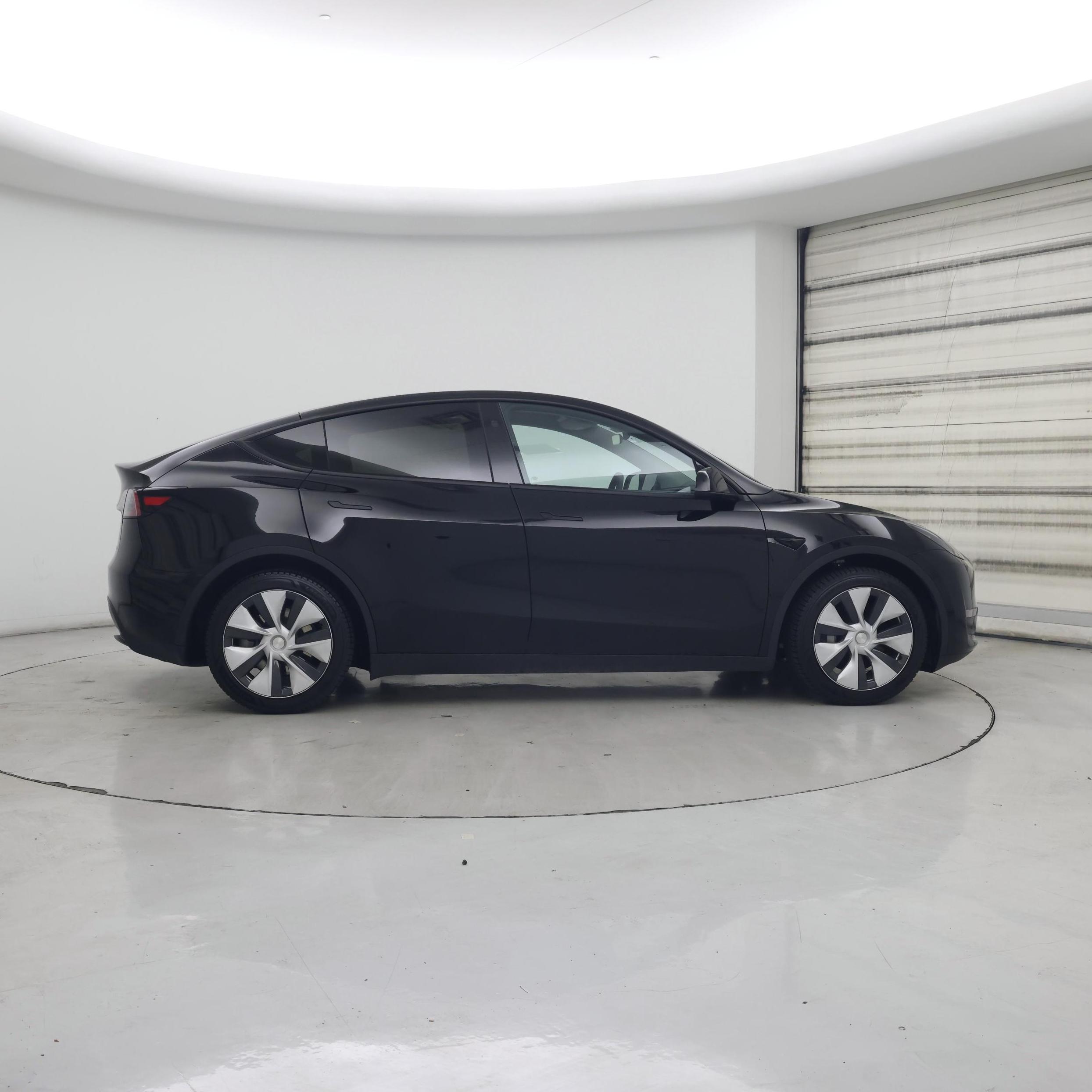 Thumbnail: 2024 Tesla Model Y - 7