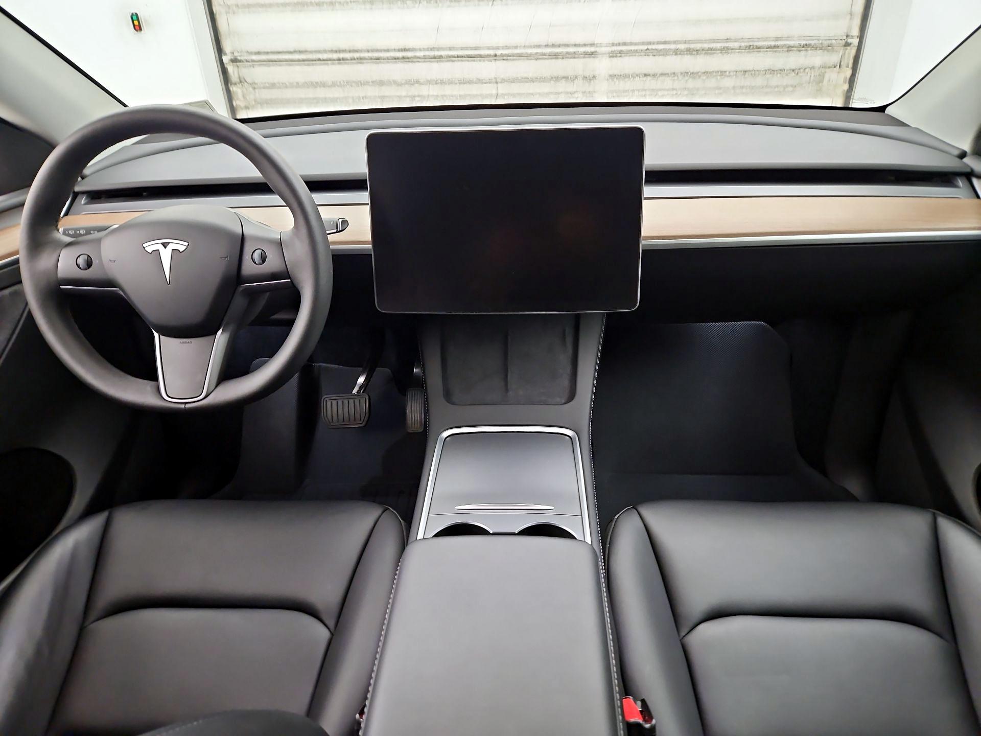 Thumbnail: 2024 Tesla Model Y - 9