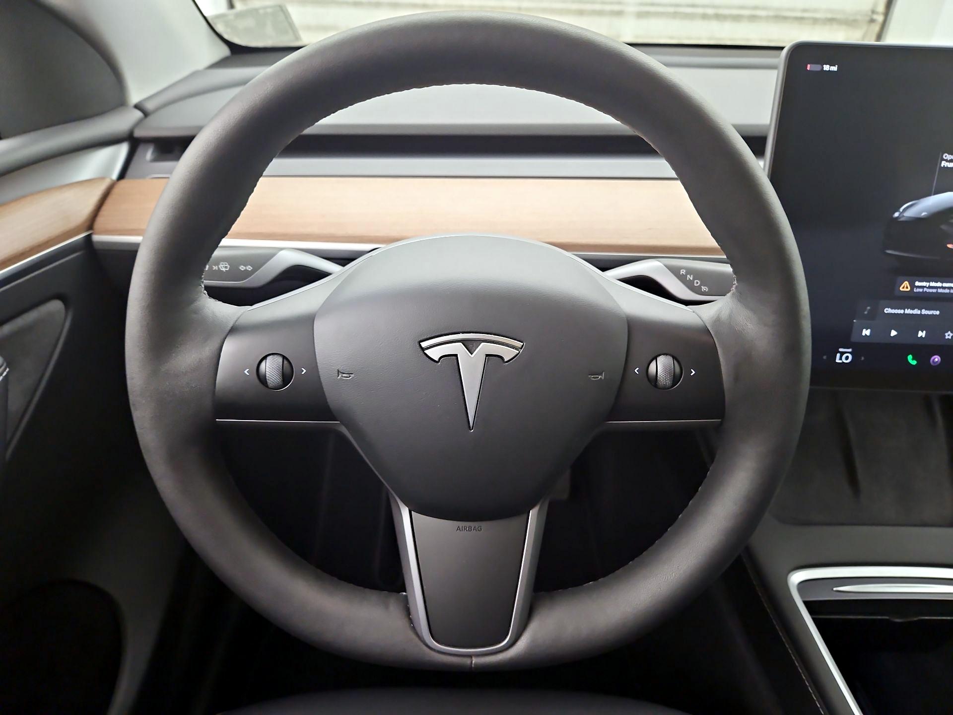 Thumbnail: 2023 Tesla Model Y - 10