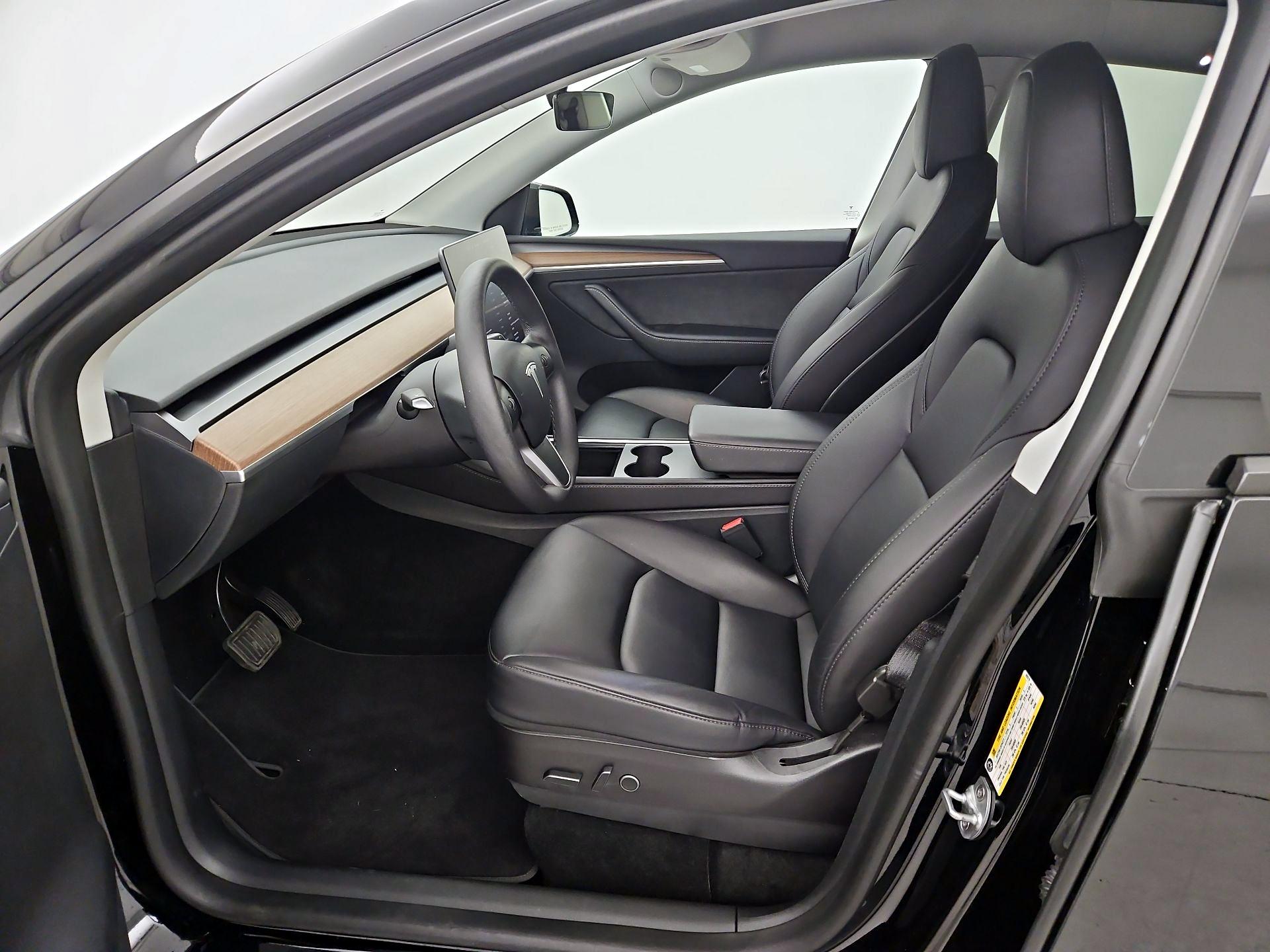 Thumbnail: 2023 Tesla Model Y - 11