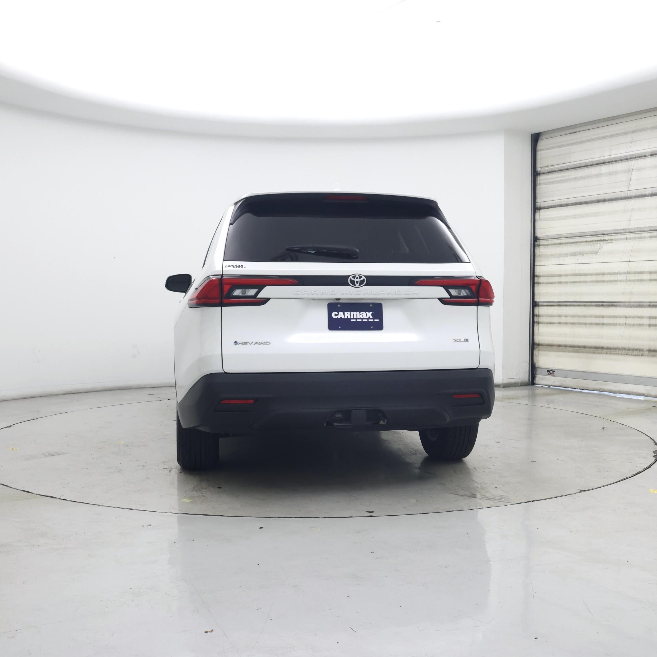 Thumbnail: 2024 Toyota Highlander - 6