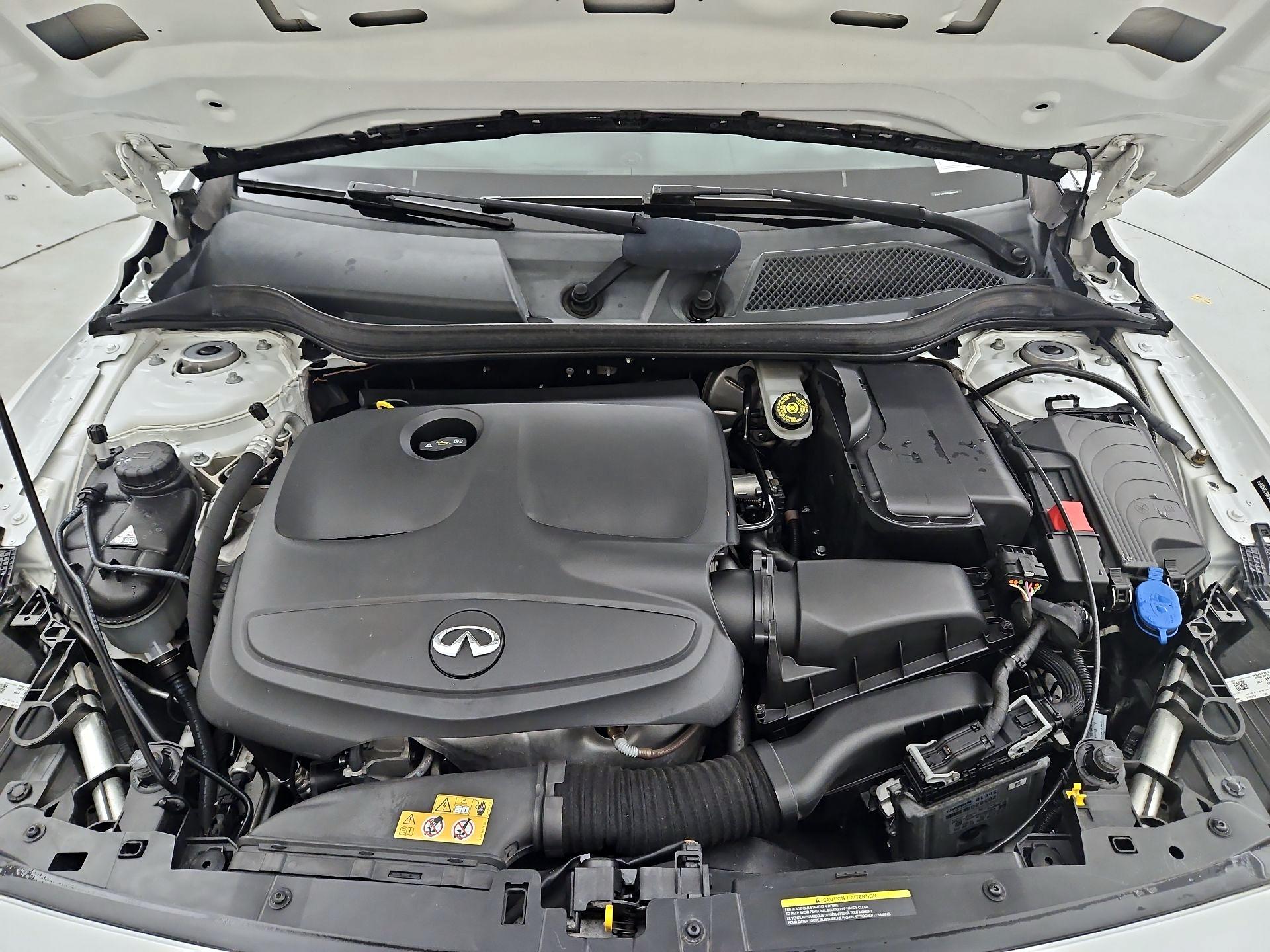 Thumbnail: 2017 INFINITI QX30 - 20