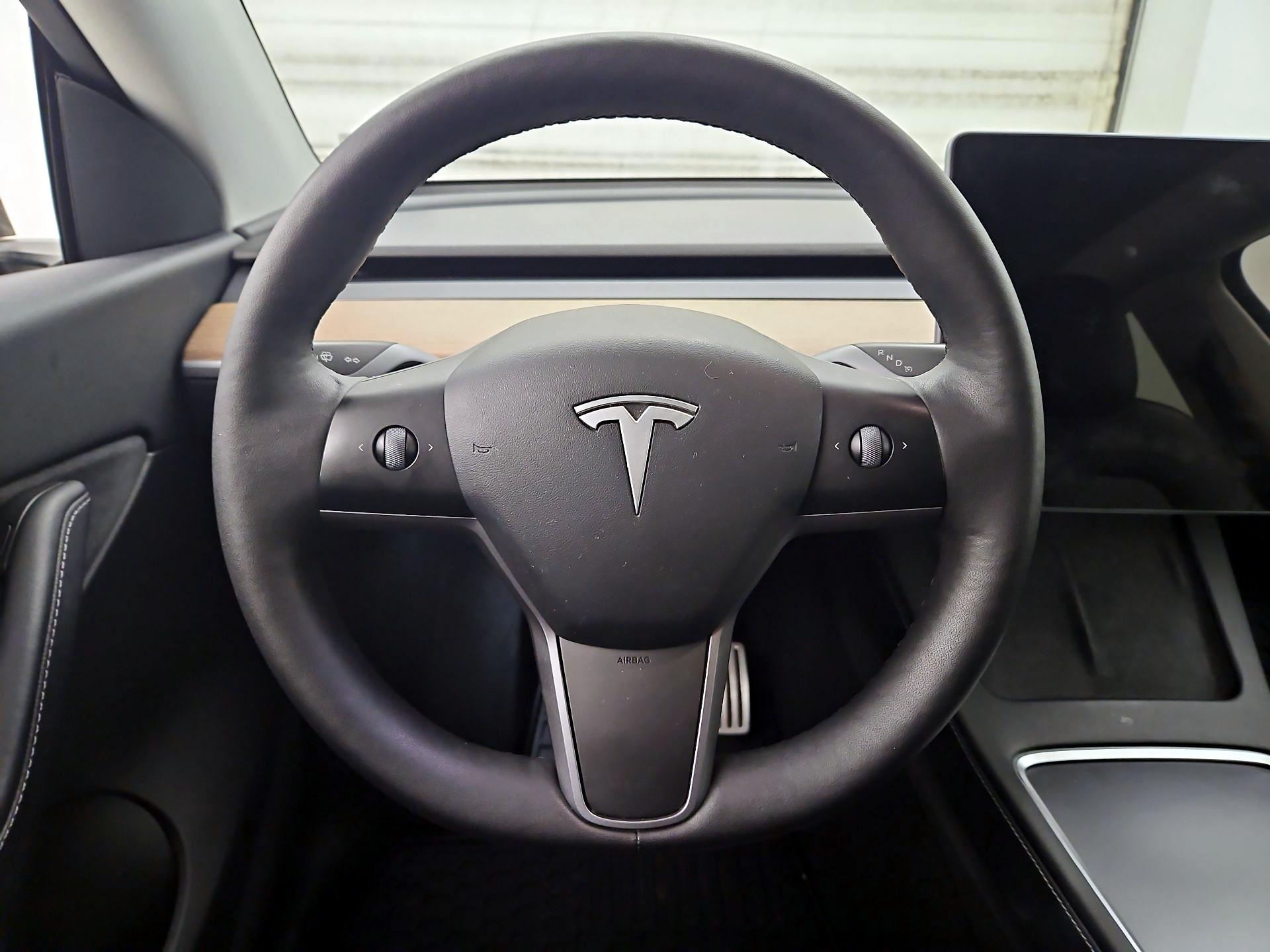 Thumbnail: 2022 Tesla Model Y - 10