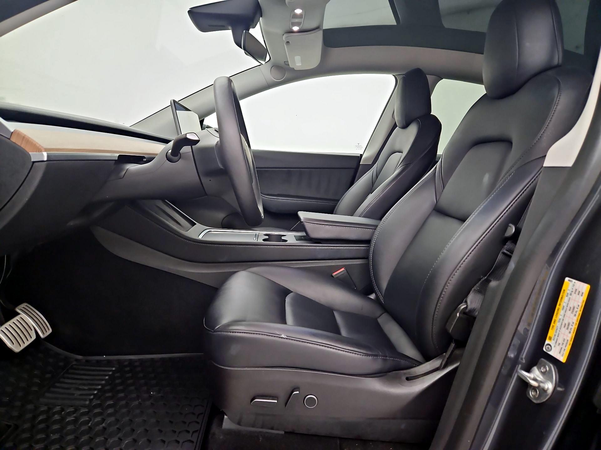 Thumbnail: 2022 Tesla Model Y - 11