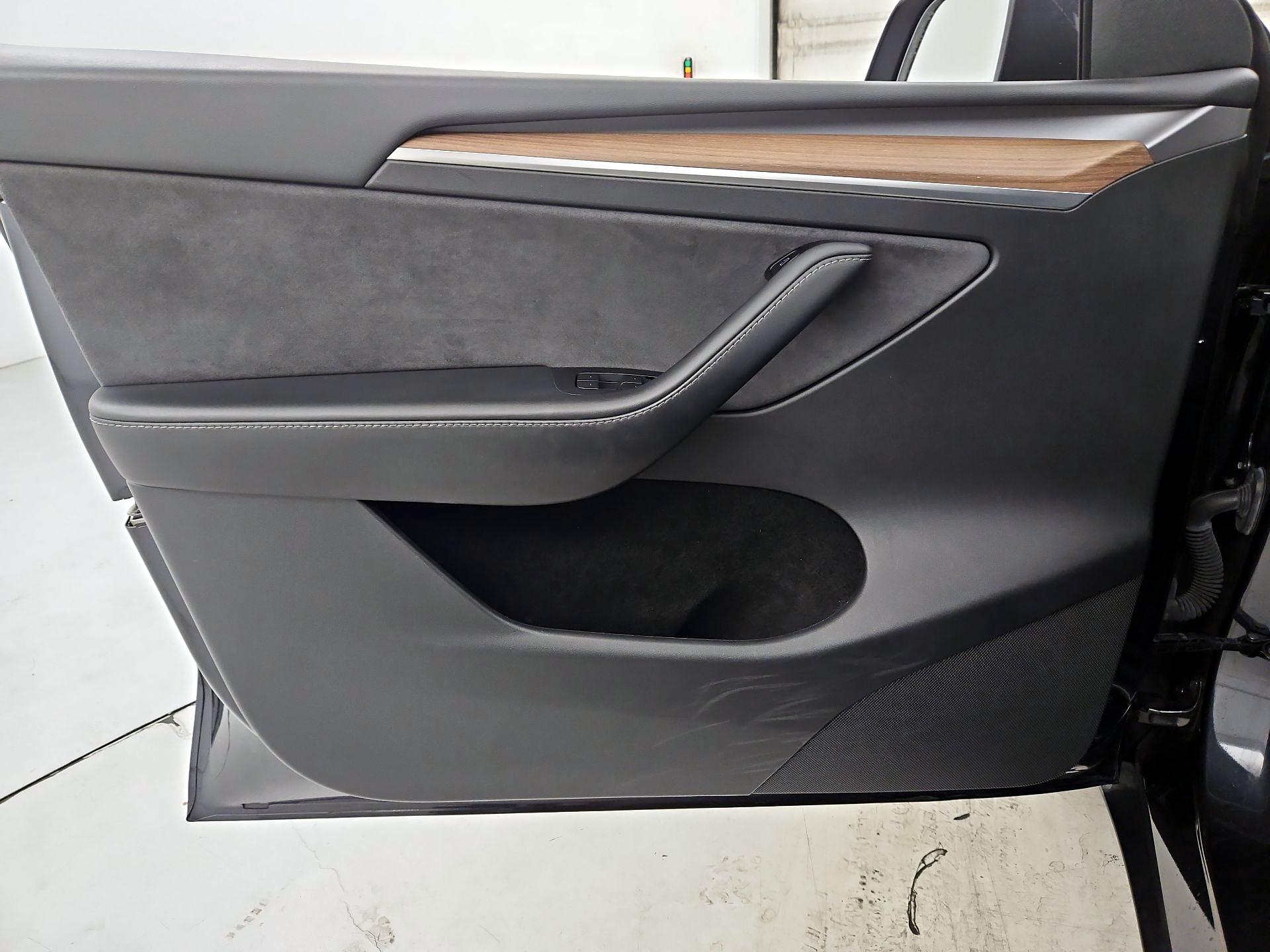Thumbnail: 2024 Tesla Model Y - 12