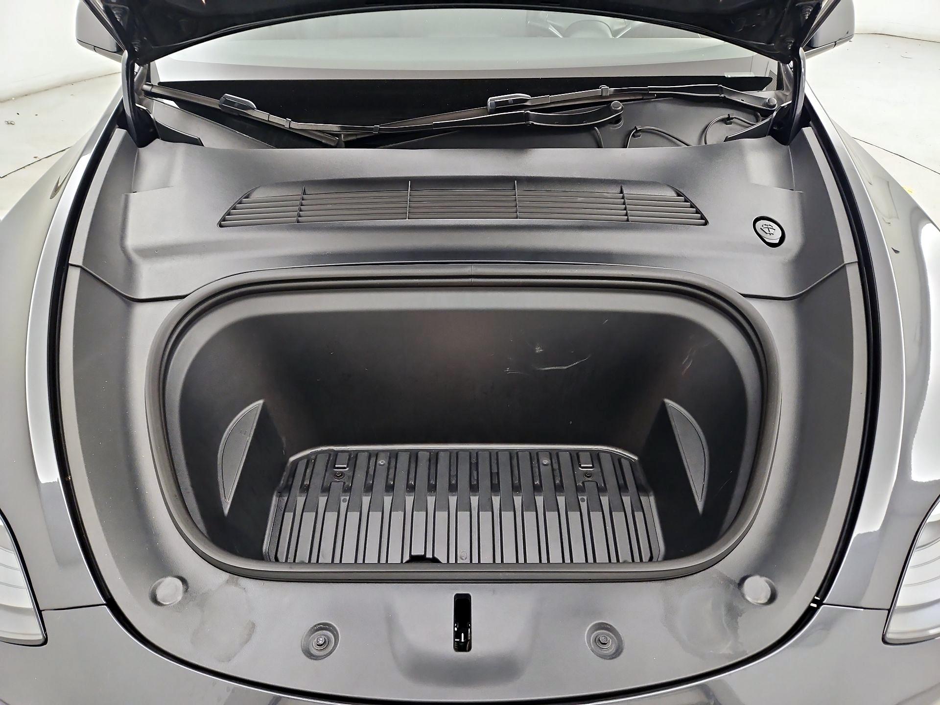 Thumbnail: 2024 Tesla Model Y - 20
