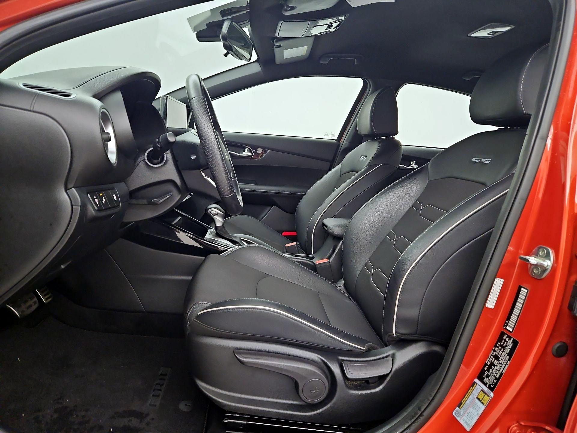 Thumbnail: 2022 Kia Forte - 11