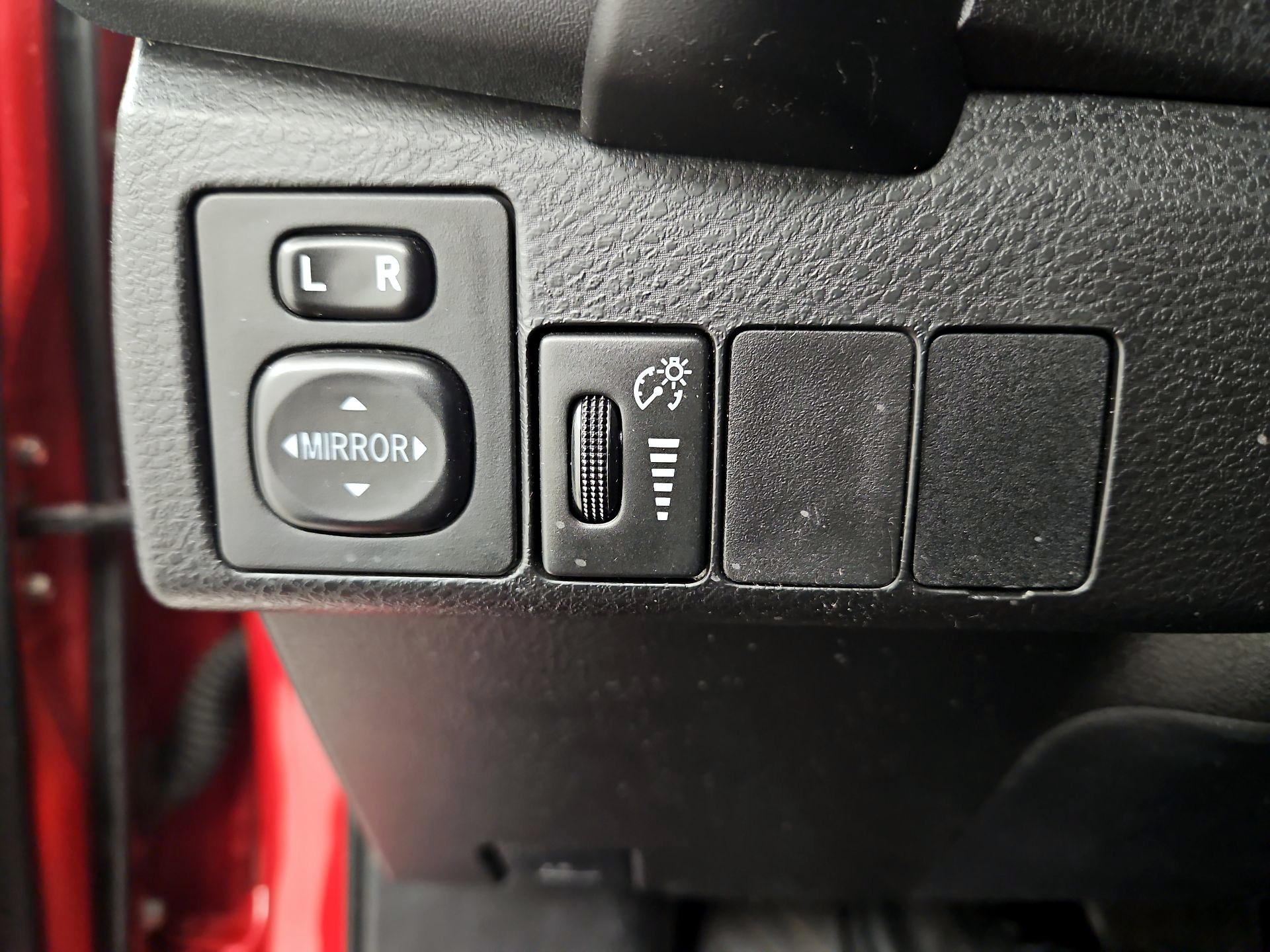 Thumbnail: 2018 Toyota Corolla - 13