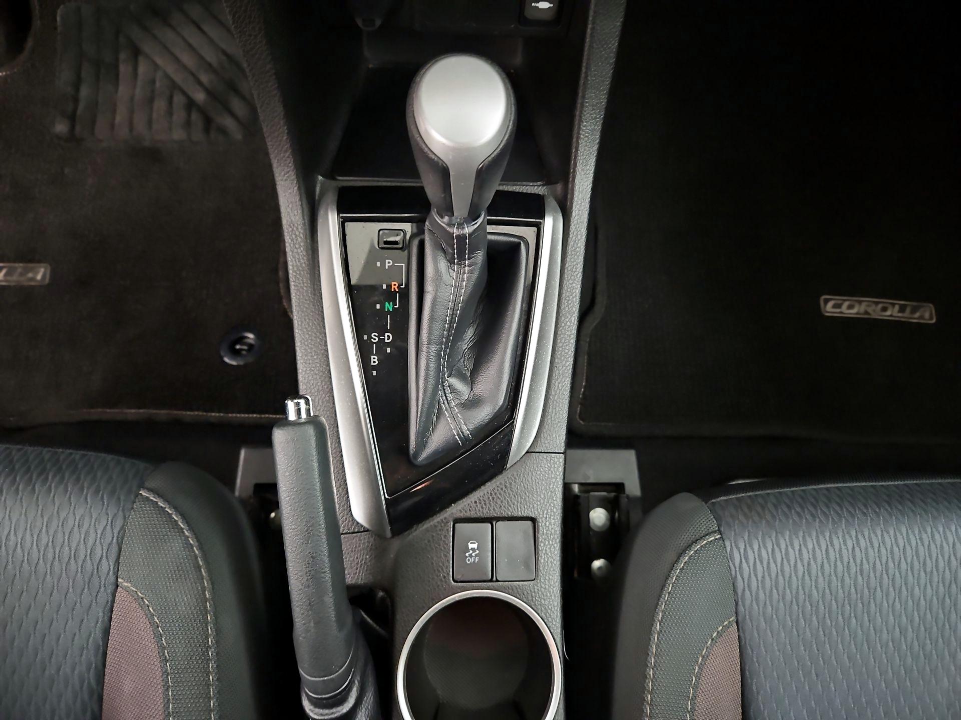 Thumbnail: 2018 Toyota Corolla - 17