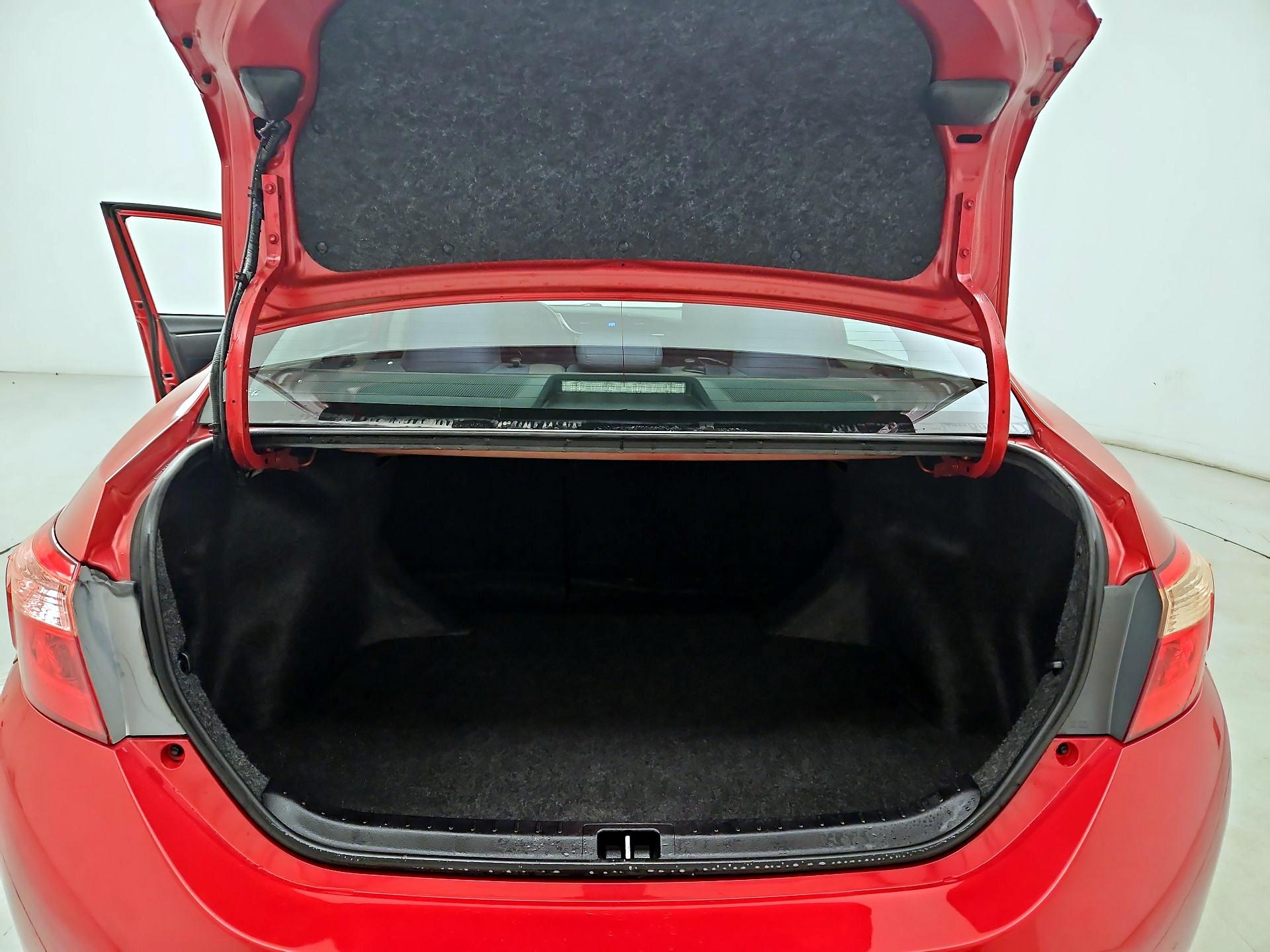 Thumbnail: 2018 Toyota Corolla - 20