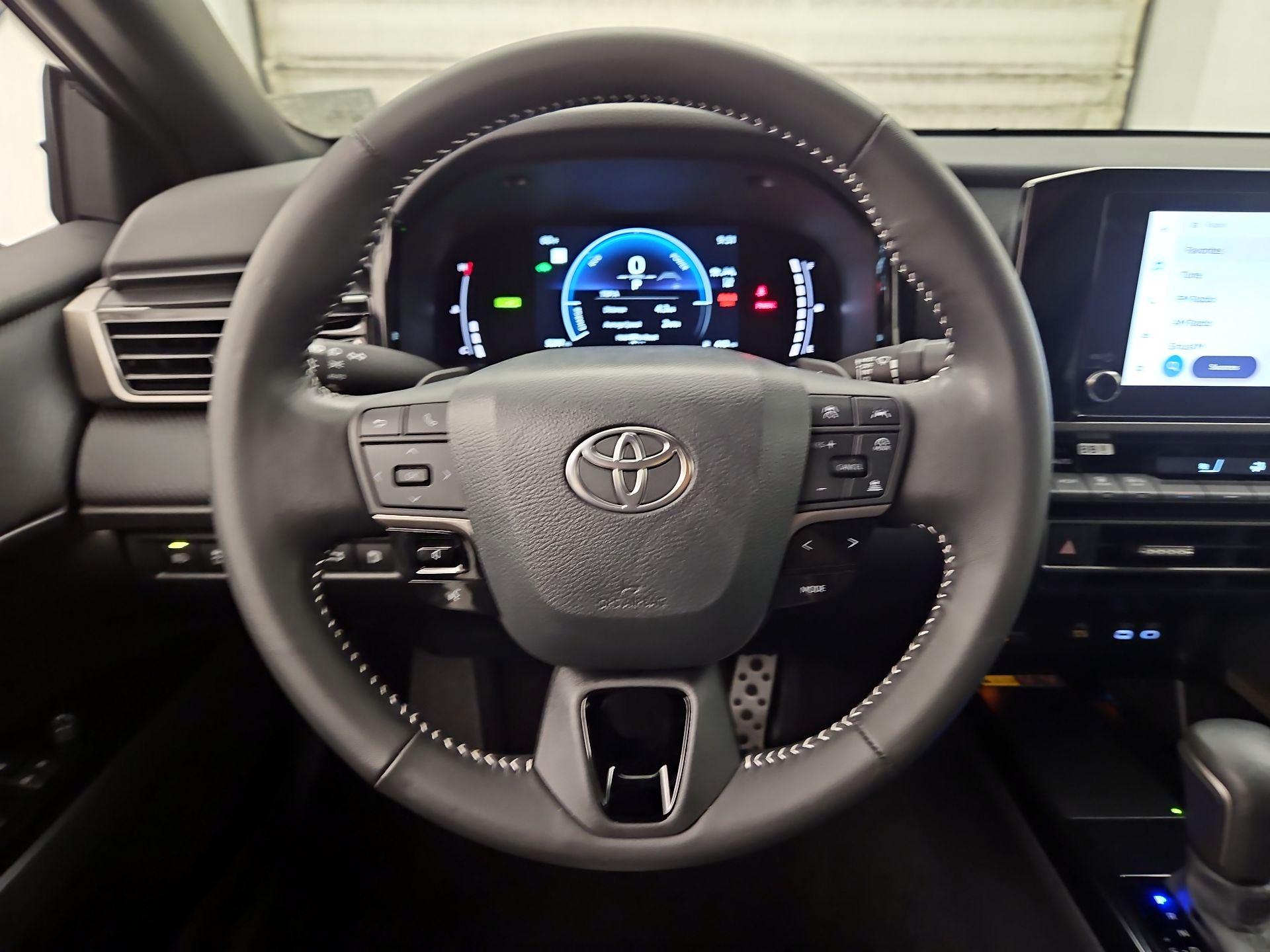 Thumbnail: 2026 Toyota Camry - 10