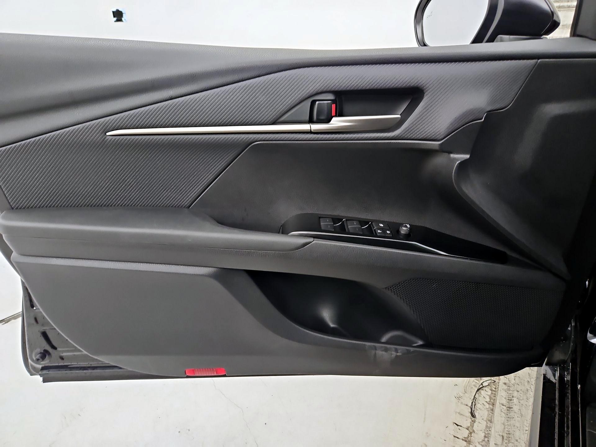 Thumbnail: 2026 Toyota Camry - 12