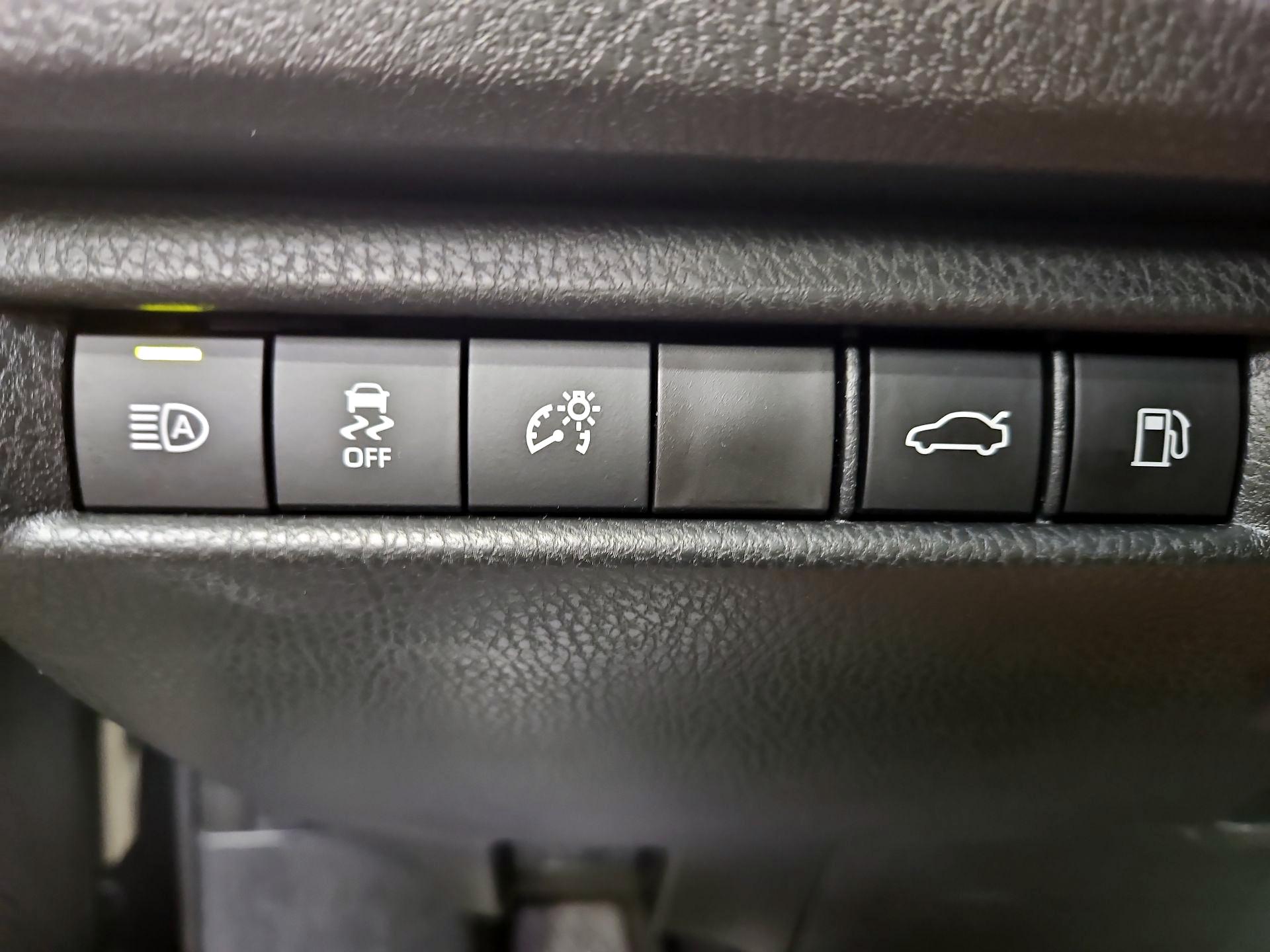 Thumbnail: 2026 Toyota Camry - 13