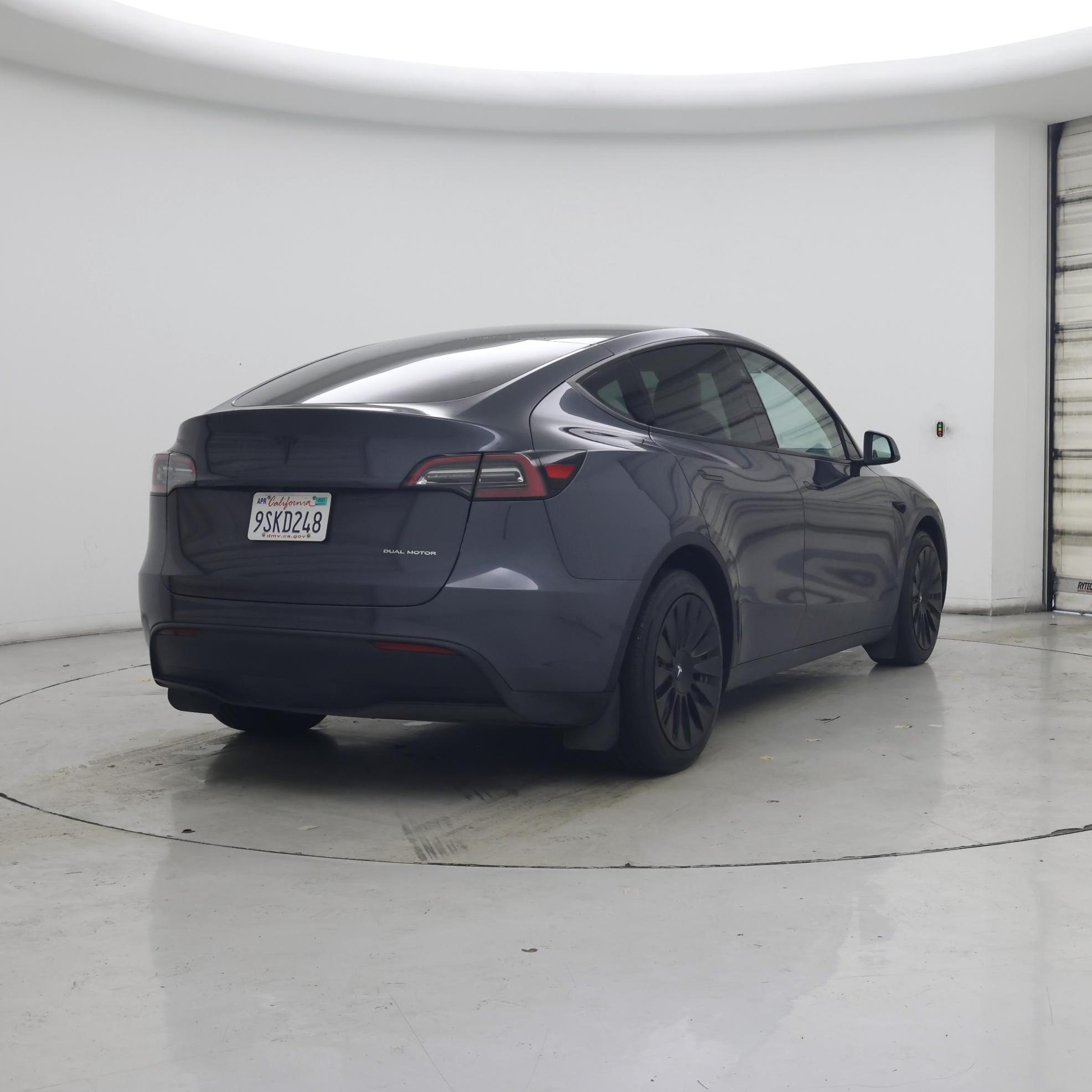 Thumbnail: 2023 Tesla Model Y - 8