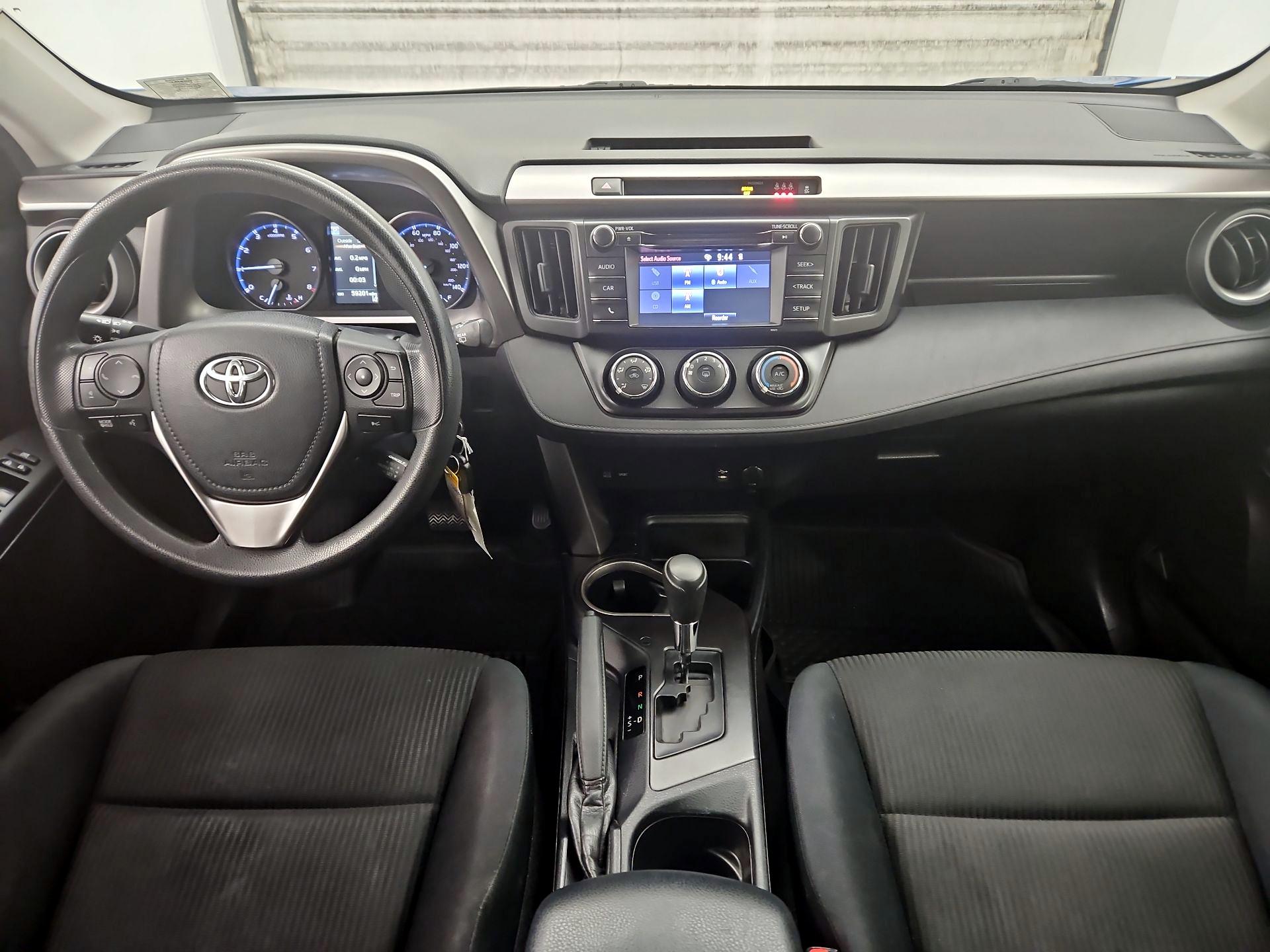 Thumbnail: 2018 Toyota RAV4 - 9