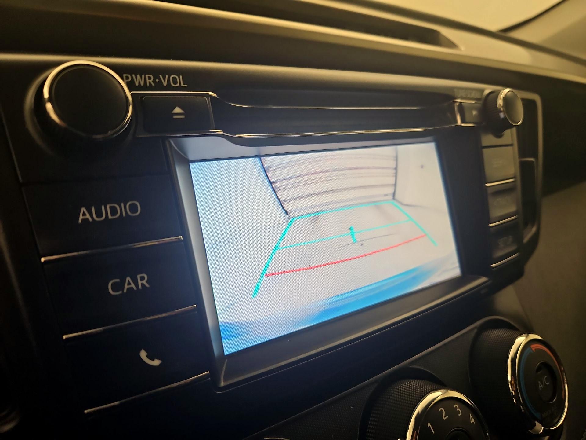 Thumbnail: 2018 Toyota RAV4 - 14