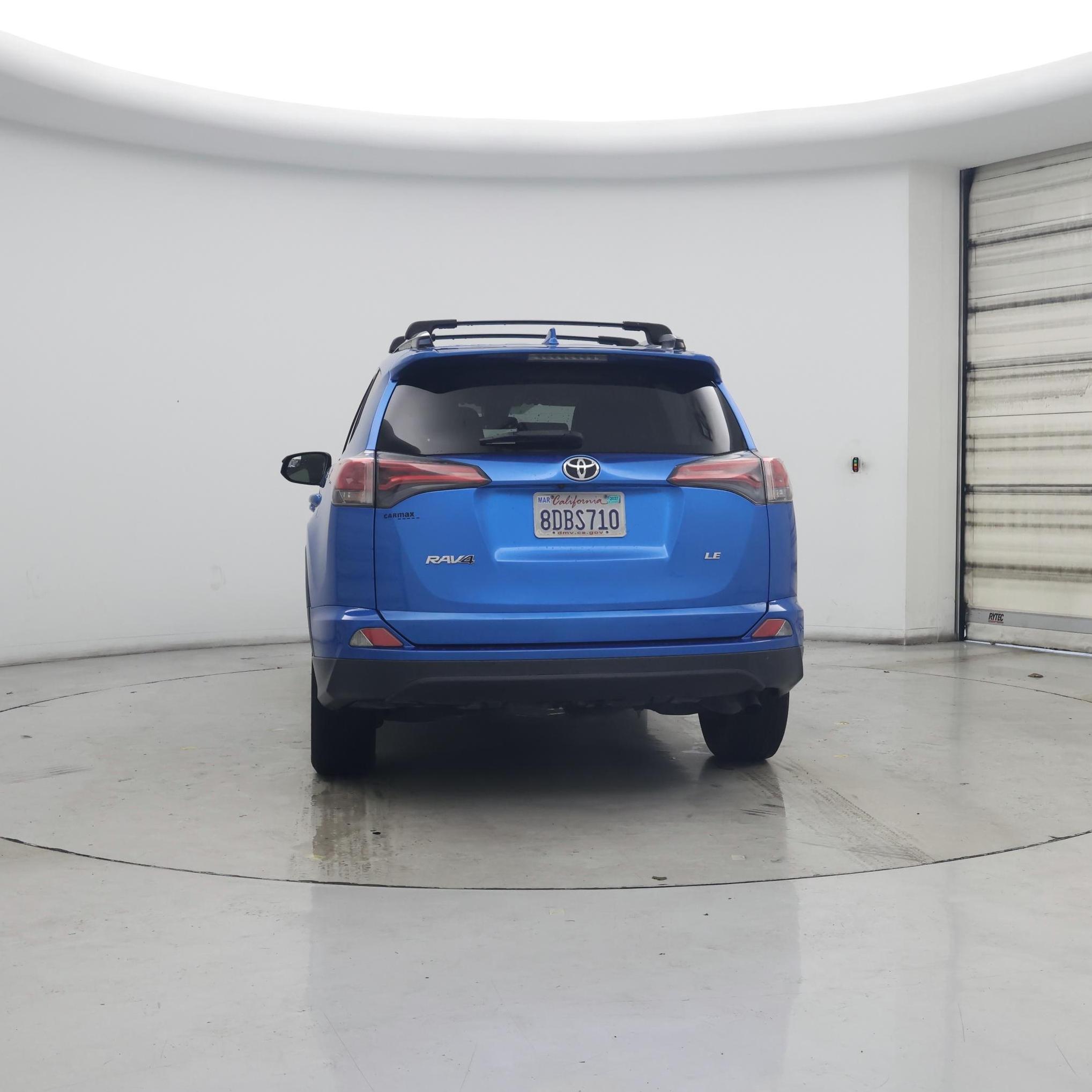 Thumbnail: 2018 Toyota RAV4 - 6