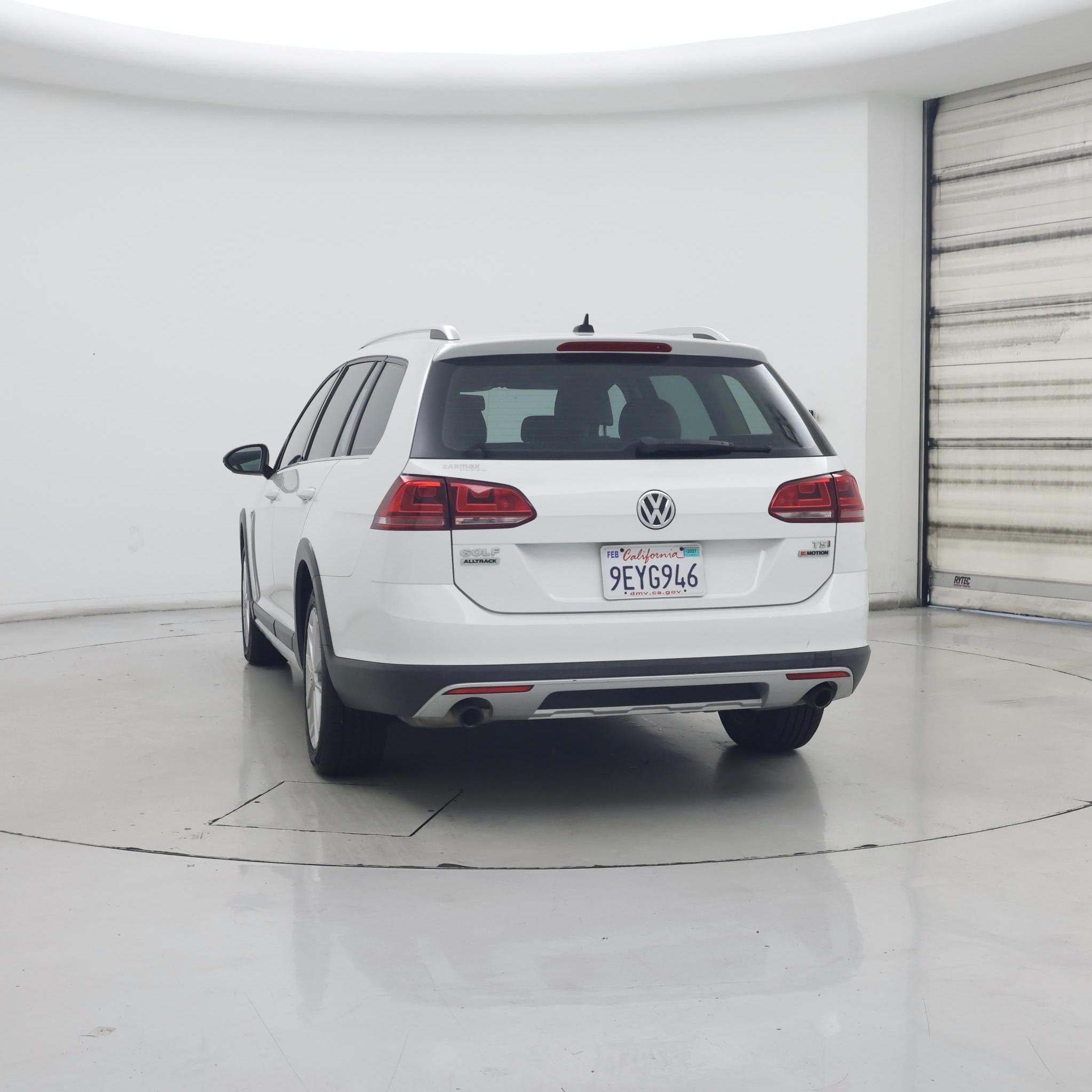 Thumbnail: 2017 Volkswagen Golf - 6