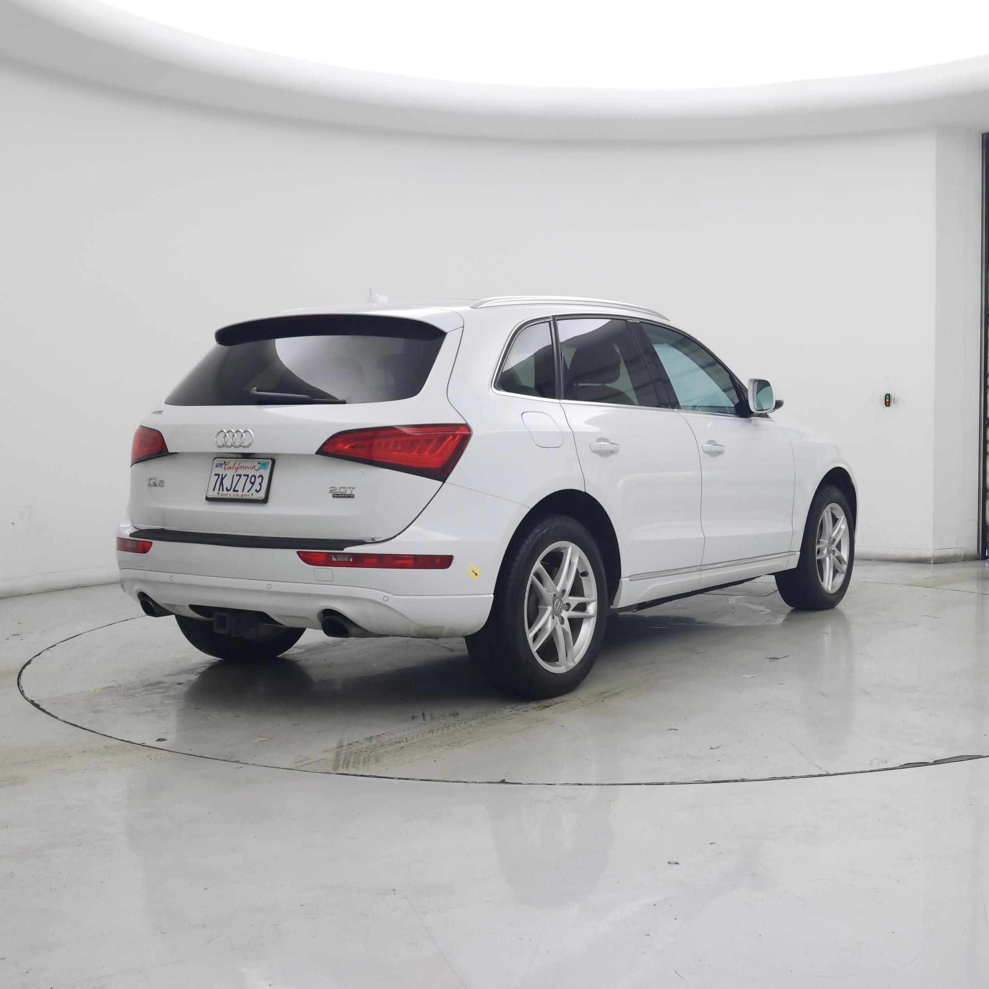Thumbnail: 2015 Audi Q5 - 8