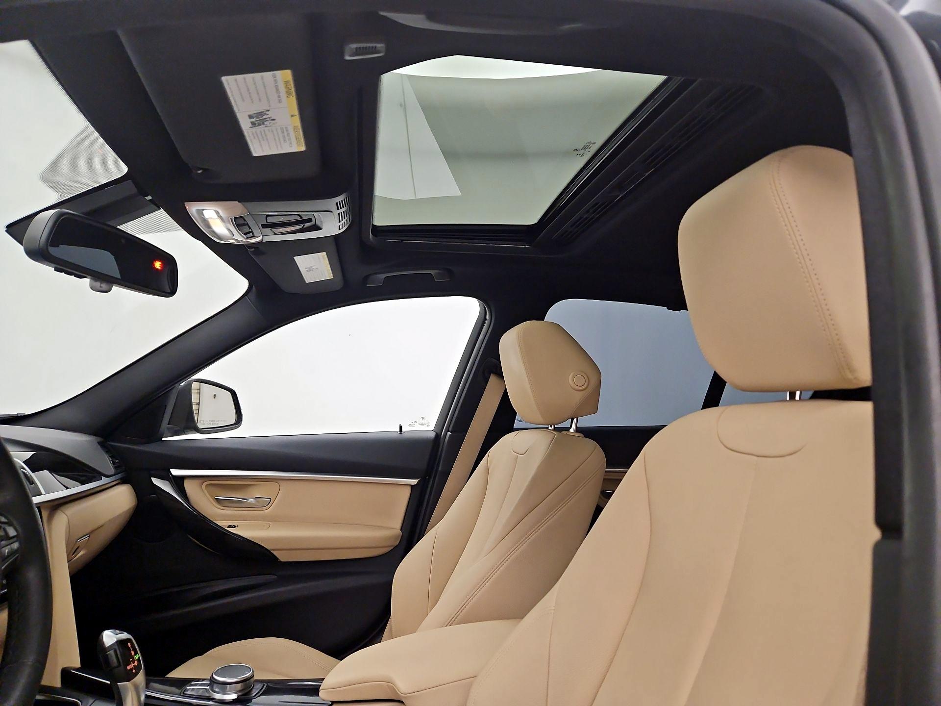 Thumbnail: 2017 BMW 3 Series - 20