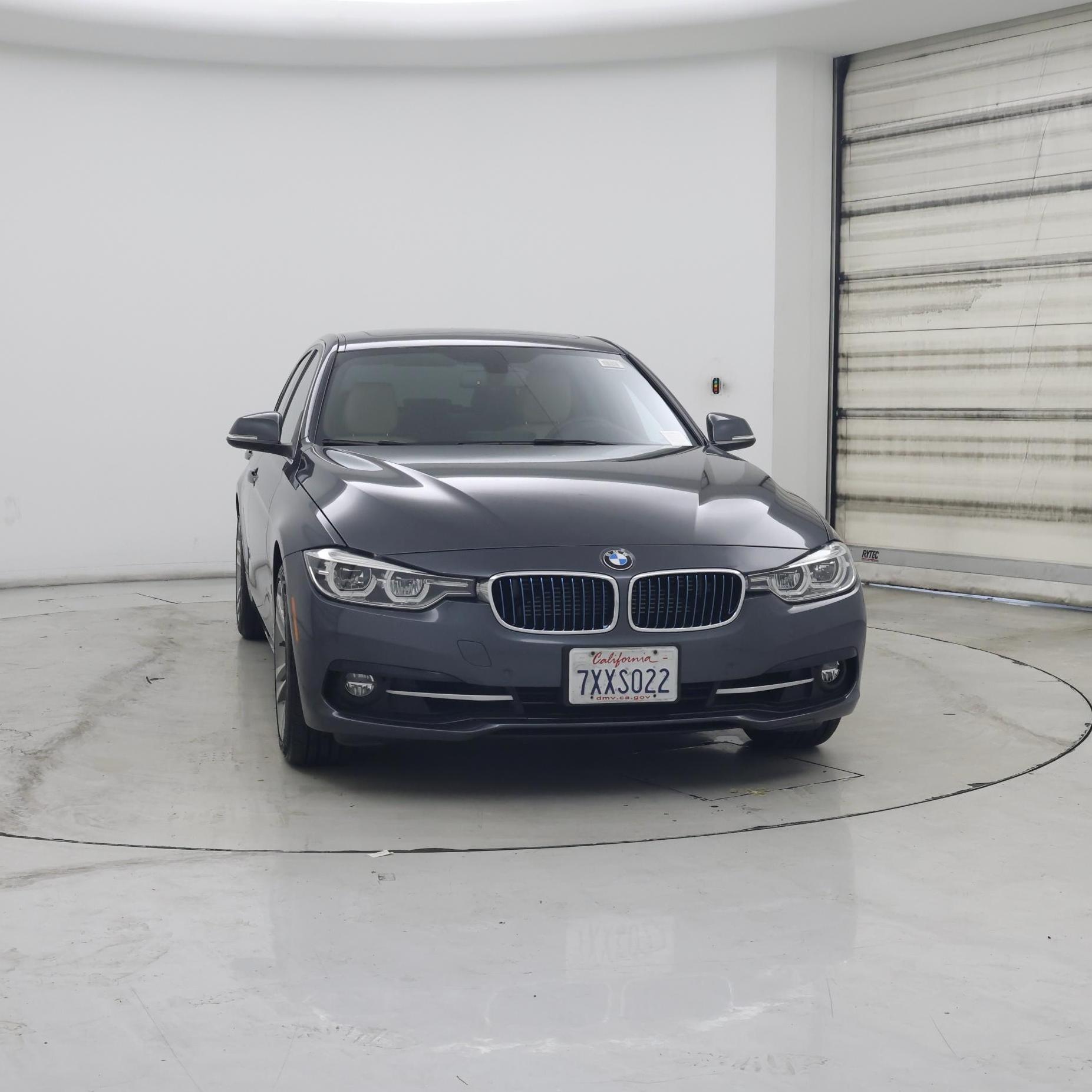 Thumbnail: 2017 BMW 3 Series - 5