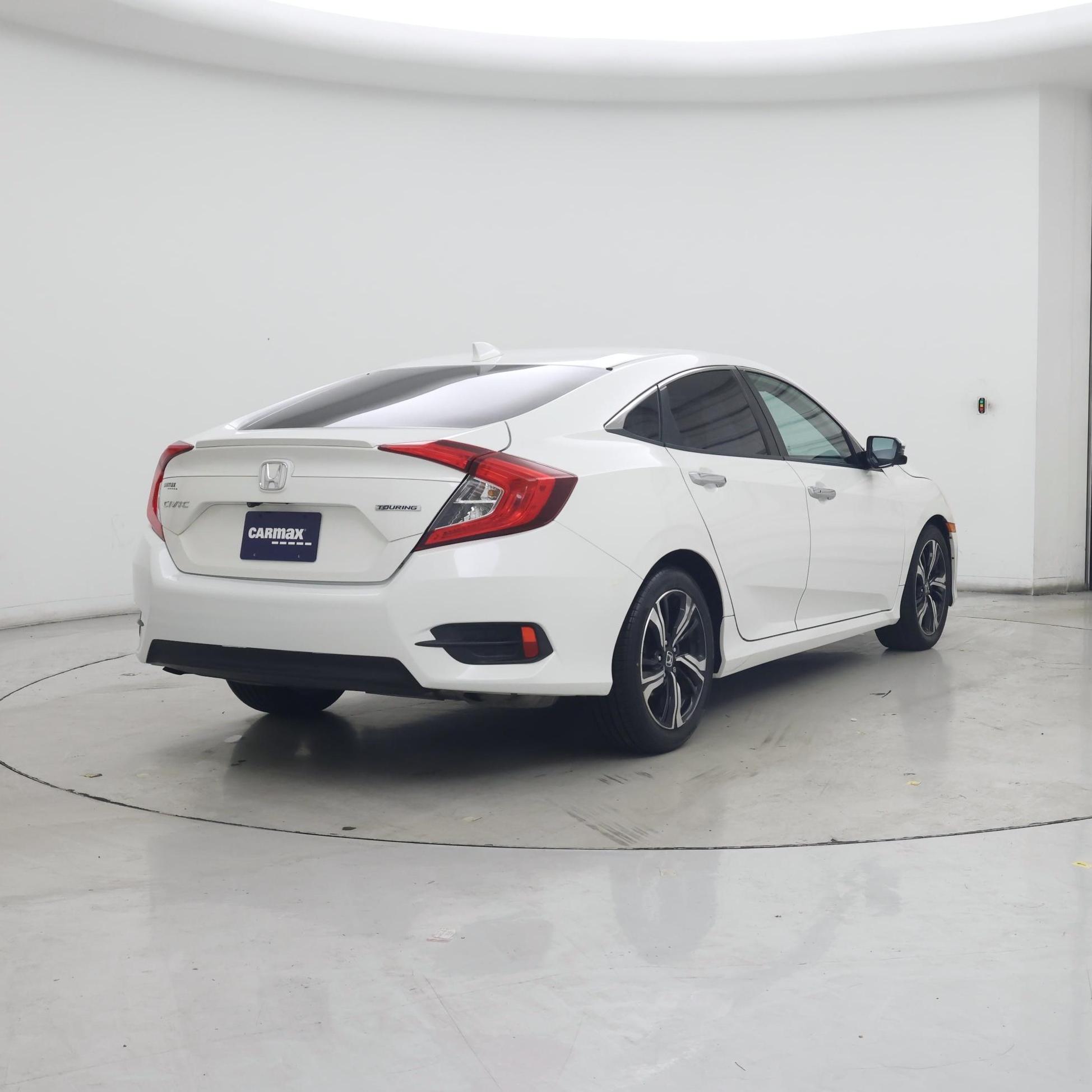 Thumbnail: 2017 Honda Civic - 8